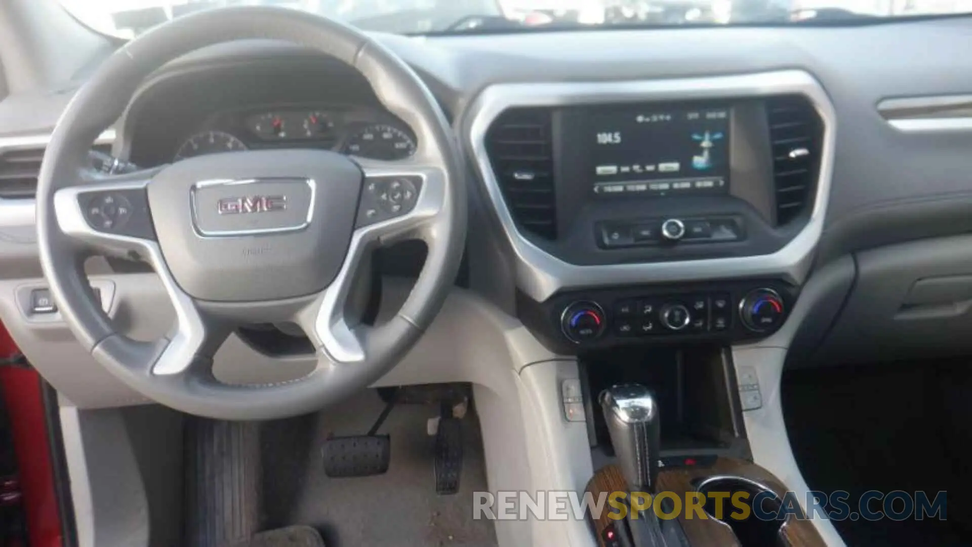 1 Photograph of a damaged car 1GKKNSLS1KZ260381 GMC ACADIA 2019