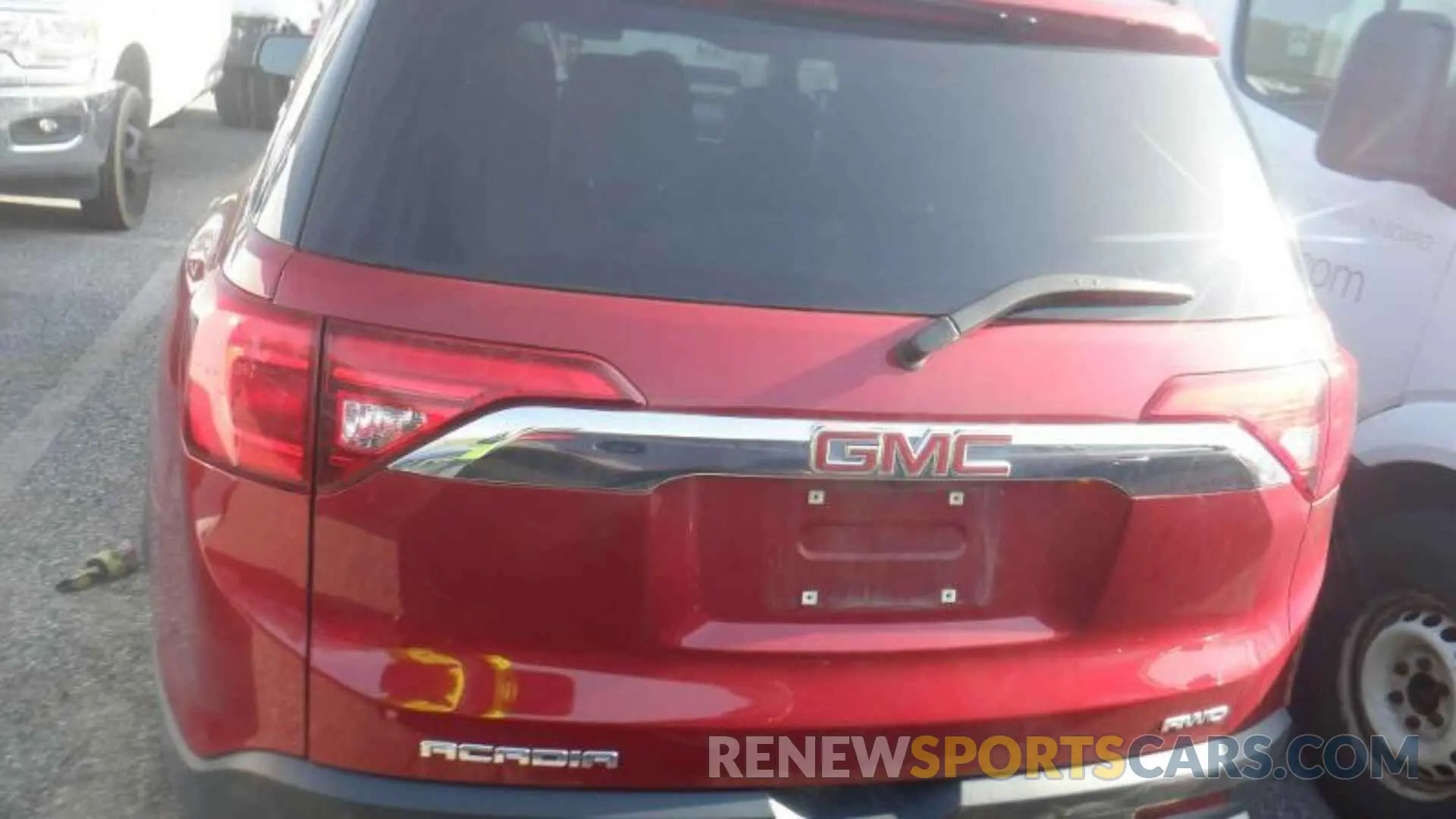 20 Photograph of a damaged car 1GKKNSLS1KZ260381 GMC ACADIA 2019