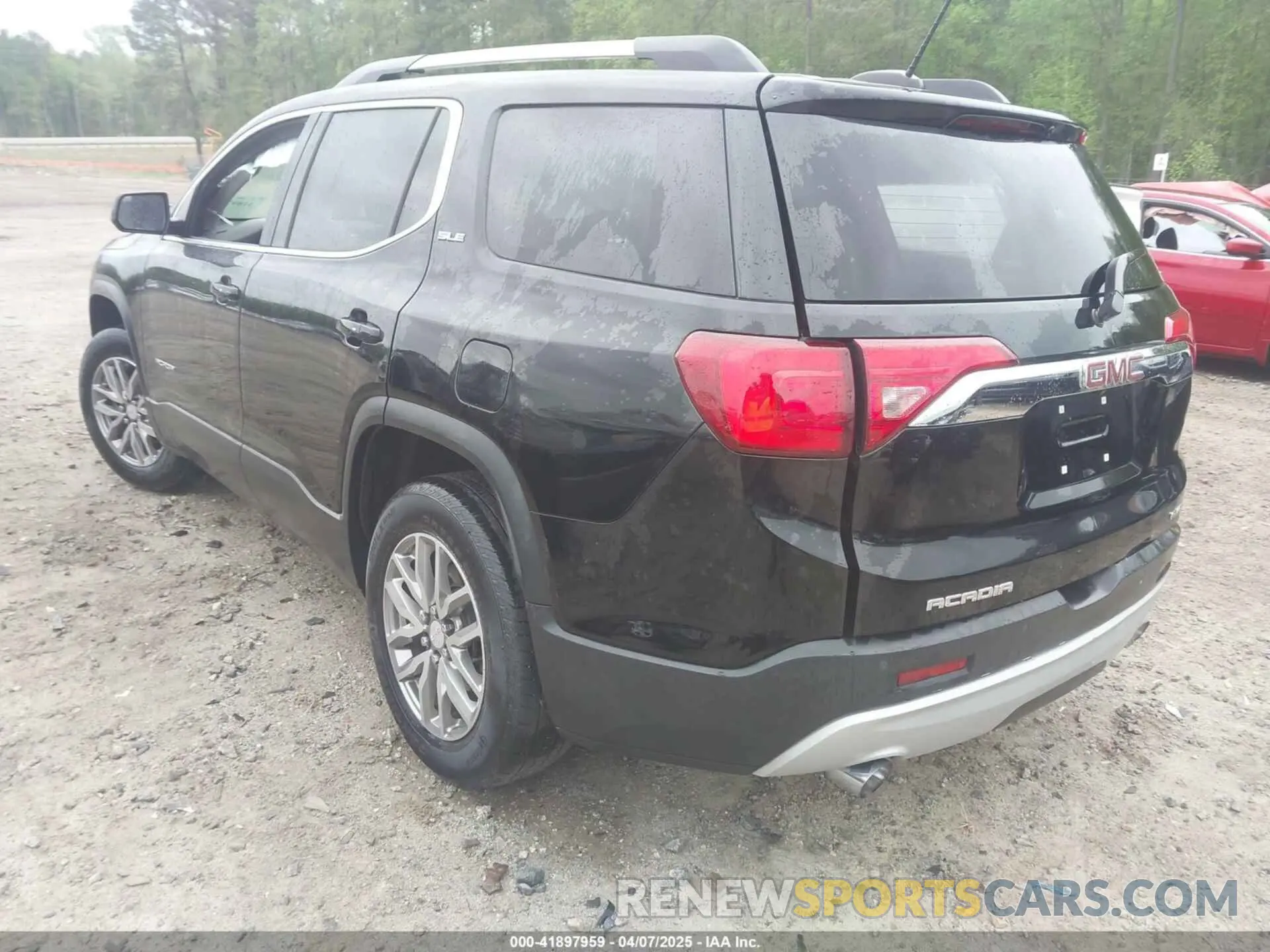 3 Photograph of a damaged car 1GKKNSLS4KZ230033 GMC ACADIA 2019