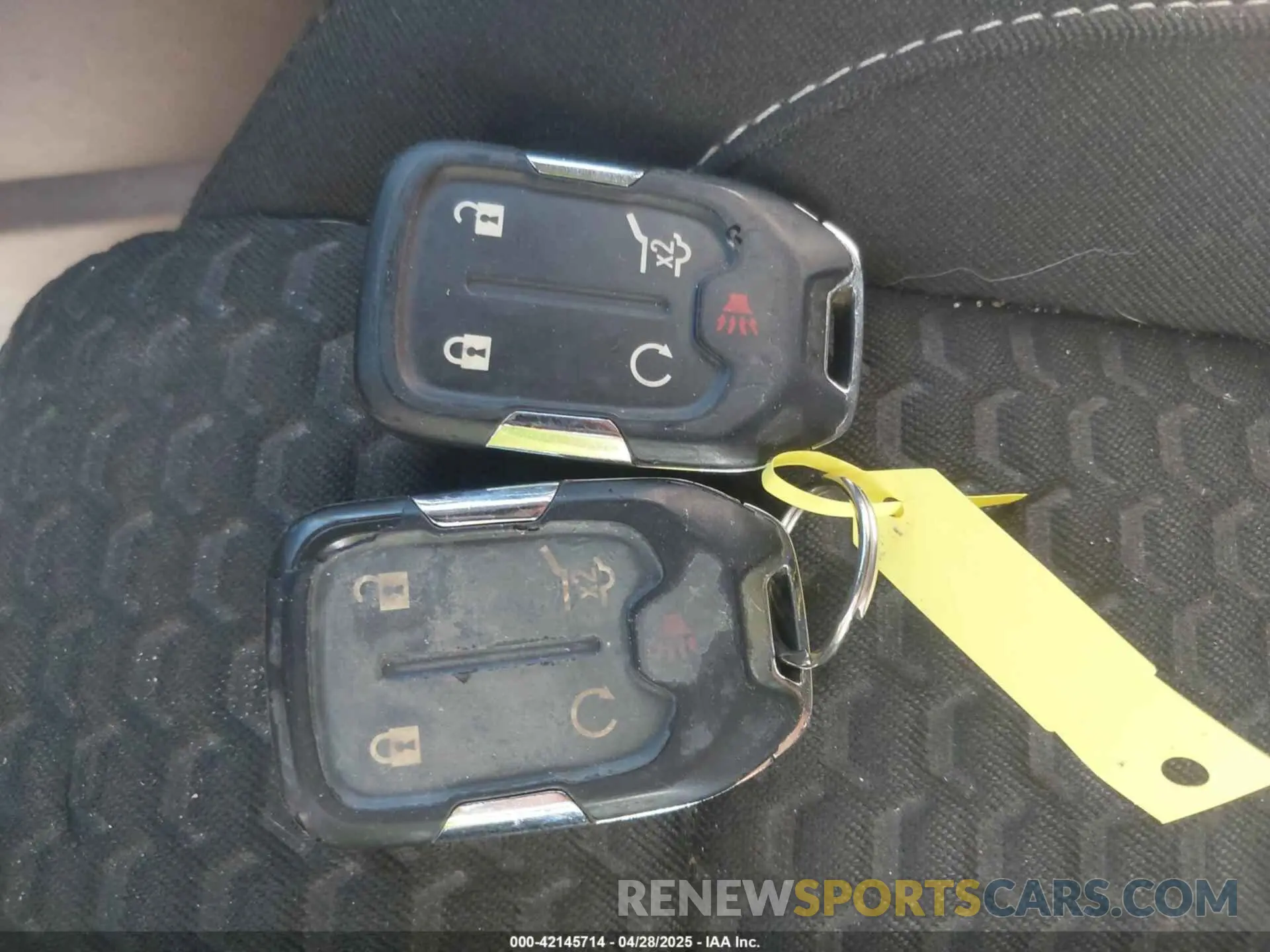 11 Photograph of a damaged car 1GKKNSLS4KZ237158 GMC ACADIA 2019