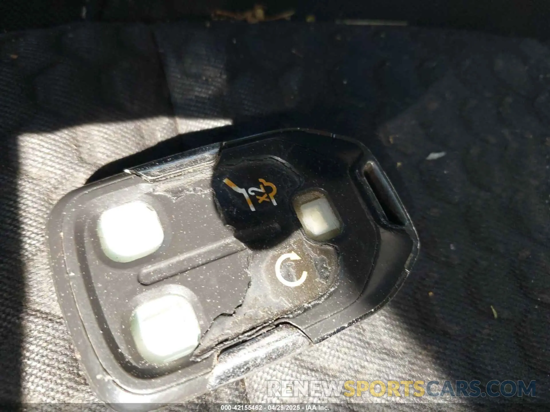 11 Photograph of a damaged car 1GKKNSLS5KZ168903 GMC ACADIA 2019