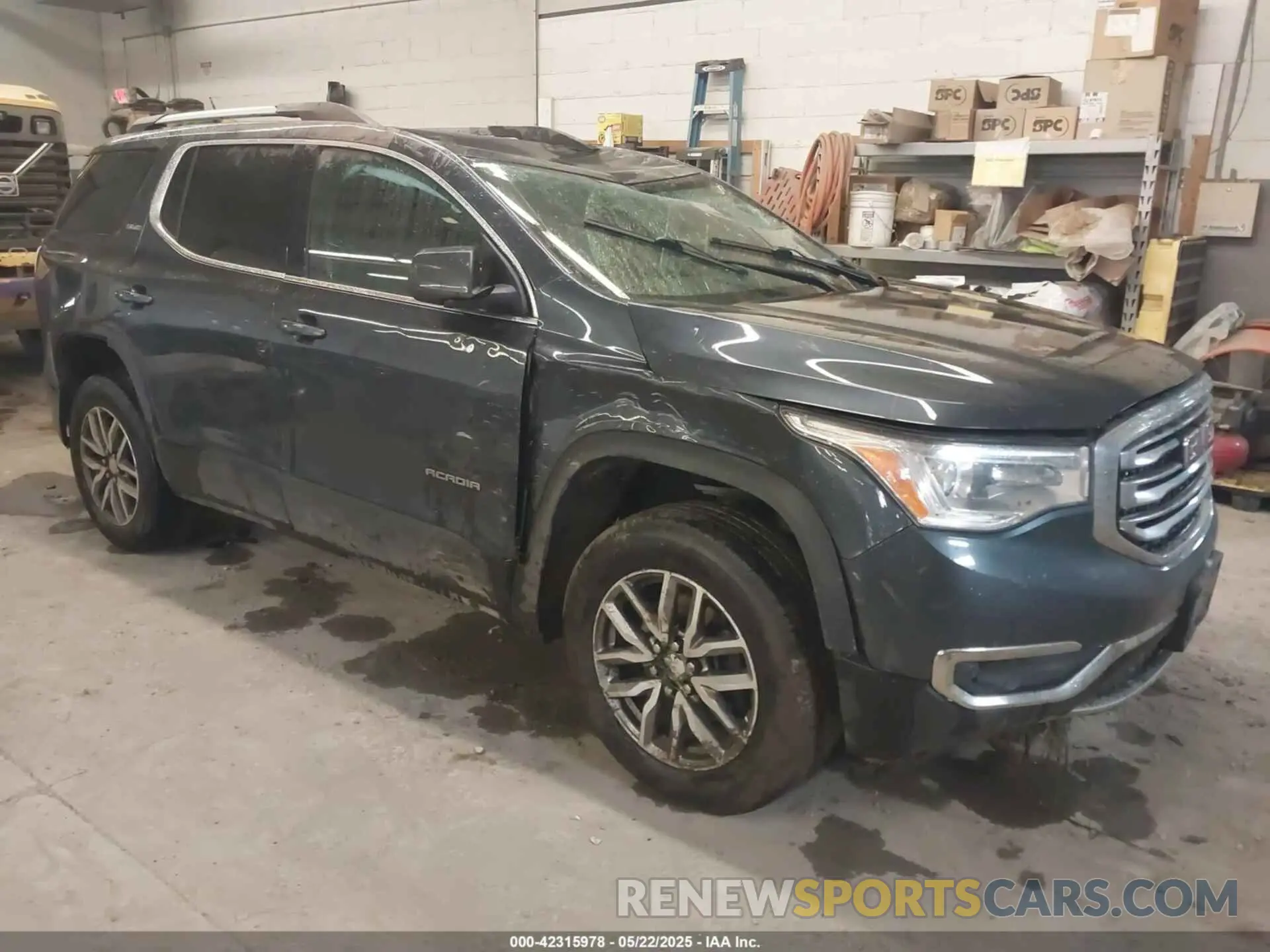 1 Photograph of a damaged car 1GKKNSLS7KZ237980 GMC ACADIA 2019