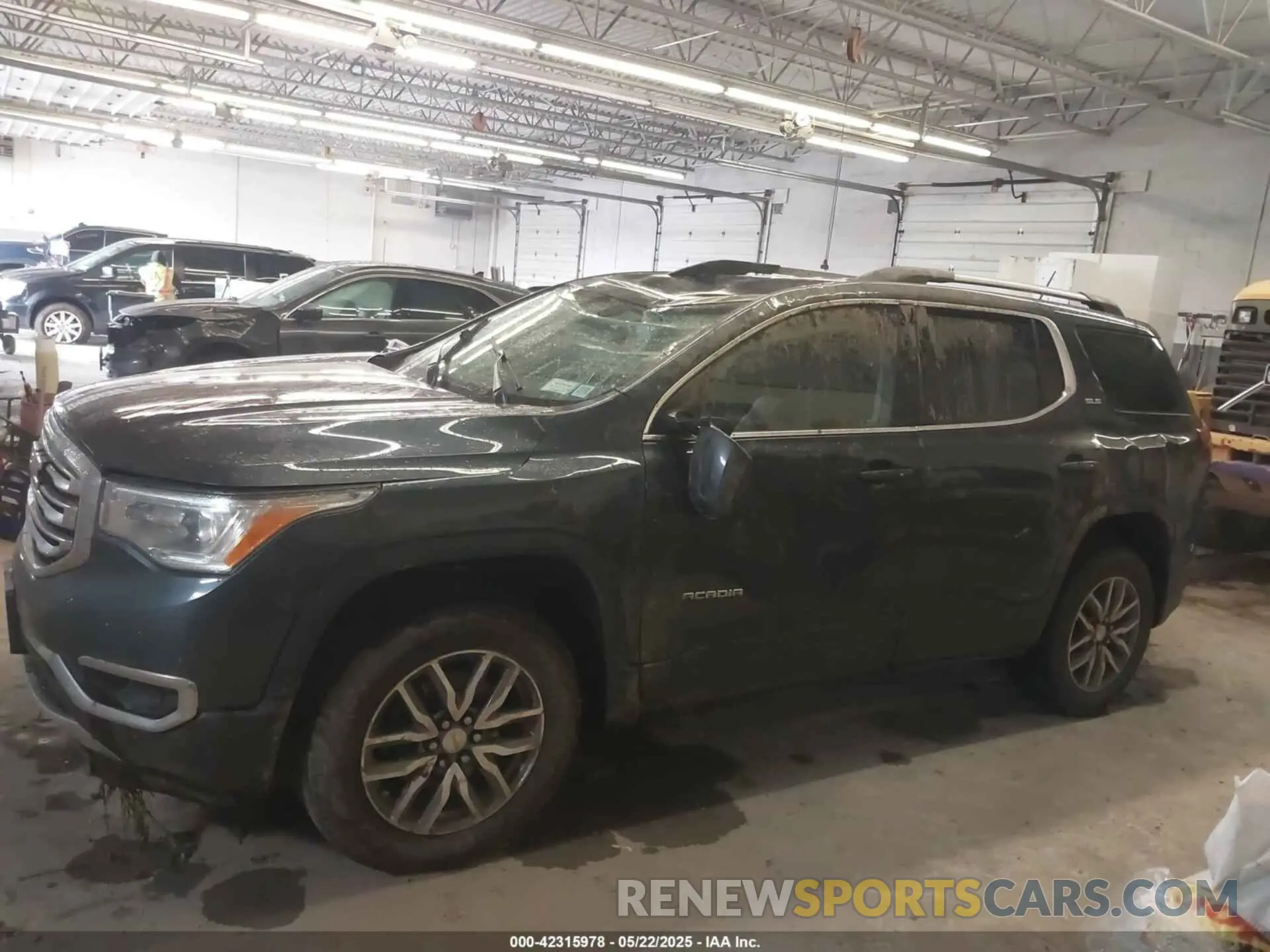 14 Photograph of a damaged car 1GKKNSLS7KZ237980 GMC ACADIA 2019