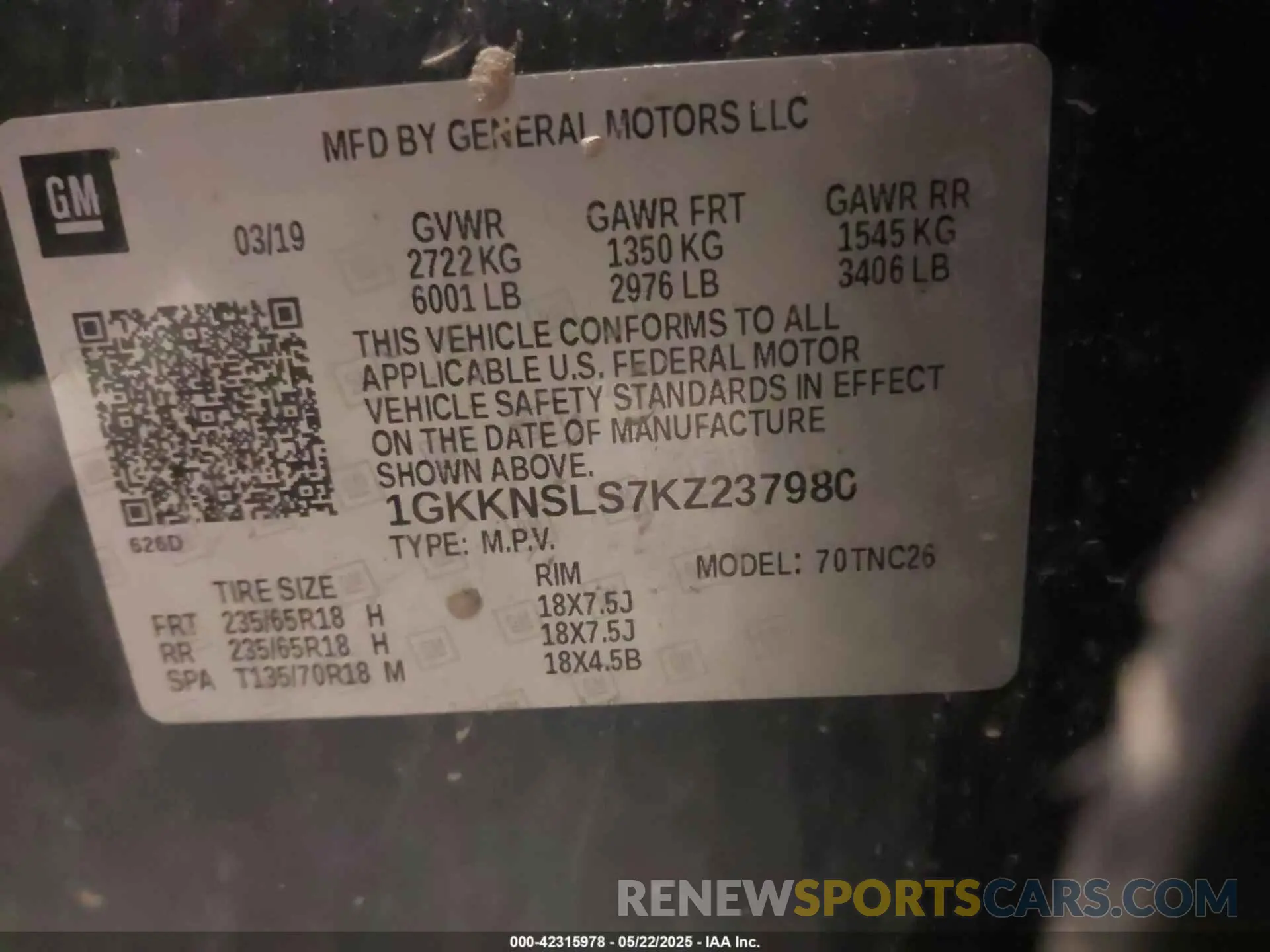 9 Photograph of a damaged car 1GKKNSLS7KZ237980 GMC ACADIA 2019