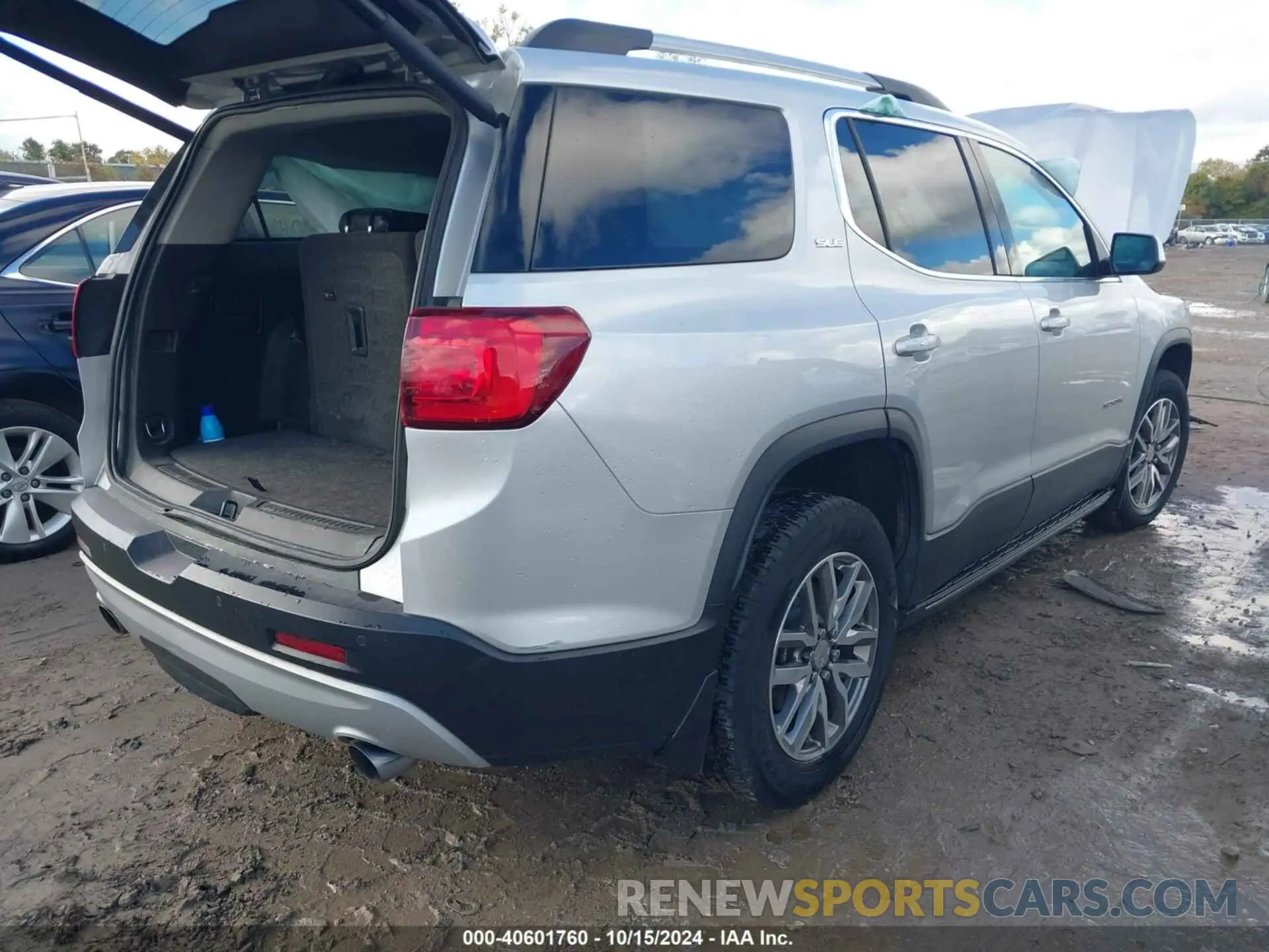 4 Photograph of a damaged car 1GKKNSLS7KZ249157 GMC ACADIA 2019