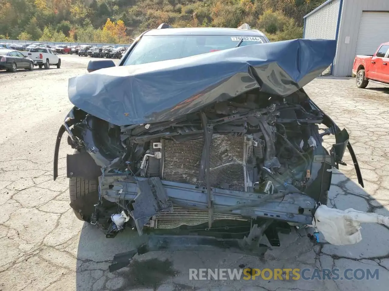 5 Photograph of a damaged car 1GKKNSLS9KZ147570 GMC ACADIA 2019