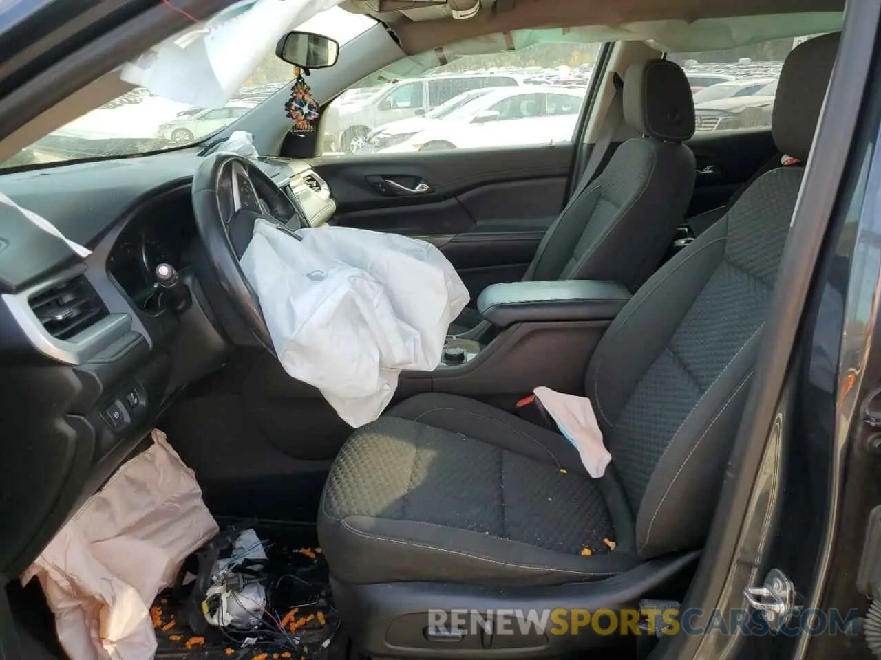 7 Photograph of a damaged car 1GKKNSLS9KZ147570 GMC ACADIA 2019