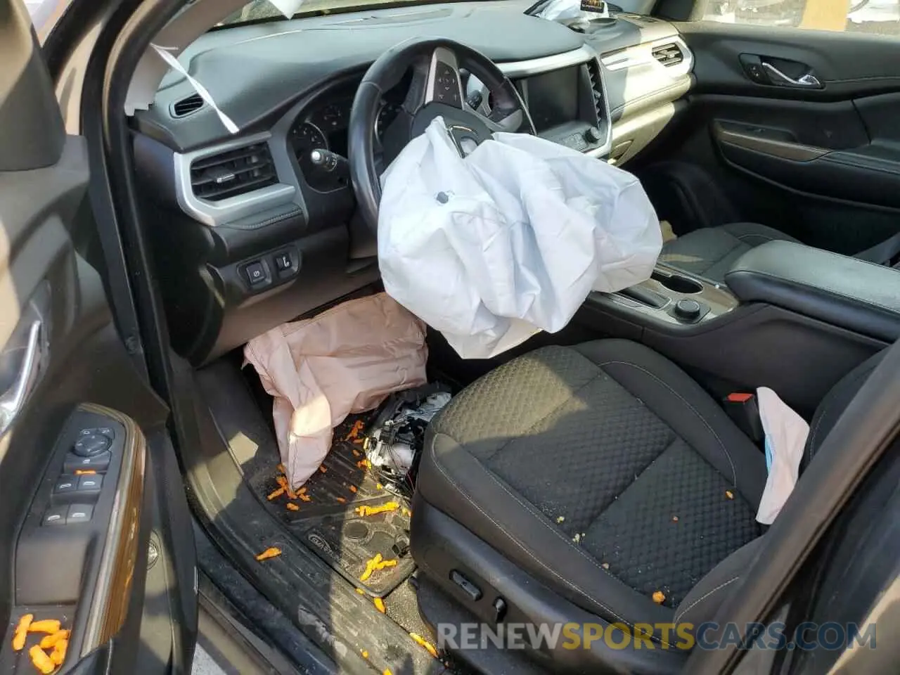 8 Photograph of a damaged car 1GKKNSLS9KZ147570 GMC ACADIA 2019