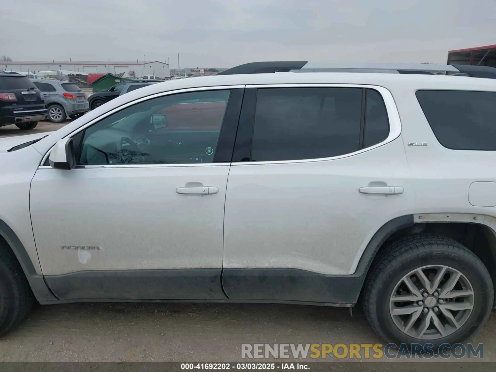 14 Photograph of a damaged car 1GKKNSLS9KZ174512 GMC ACADIA 2019