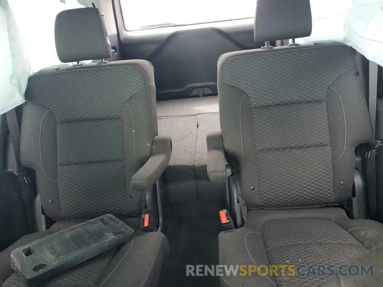 10 Photograph of a damaged car 1GKKNSLS9KZ240024 GMC ACADIA 2019