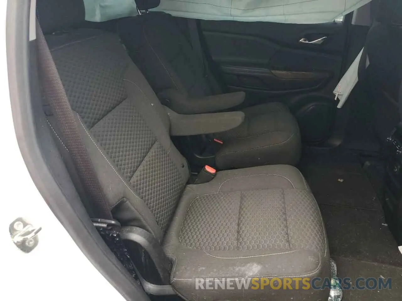 11 Photograph of a damaged car 1GKKNSLS9KZ240024 GMC ACADIA 2019