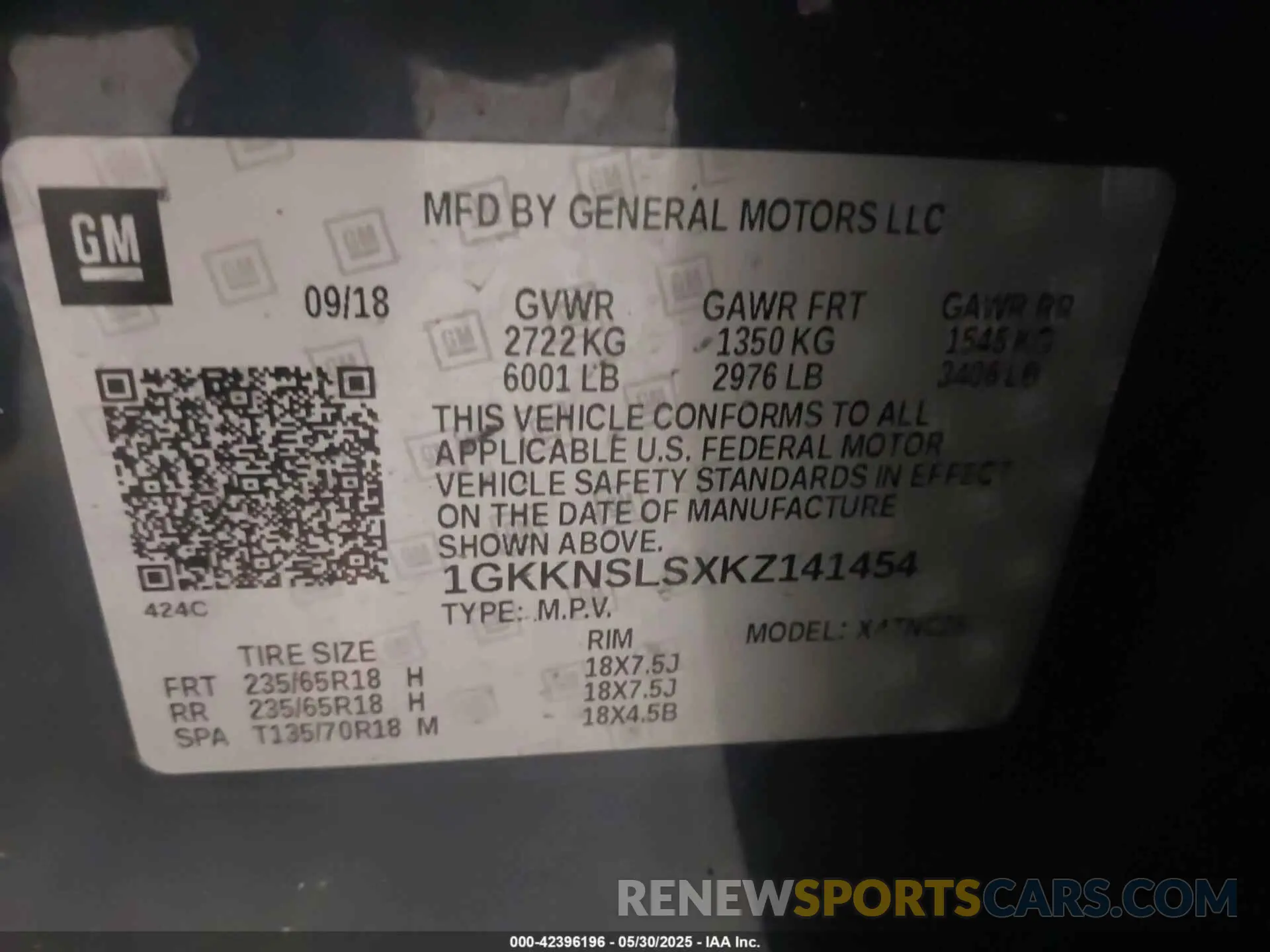 9 Photograph of a damaged car 1GKKNSLSXKZ141454 GMC ACADIA 2019