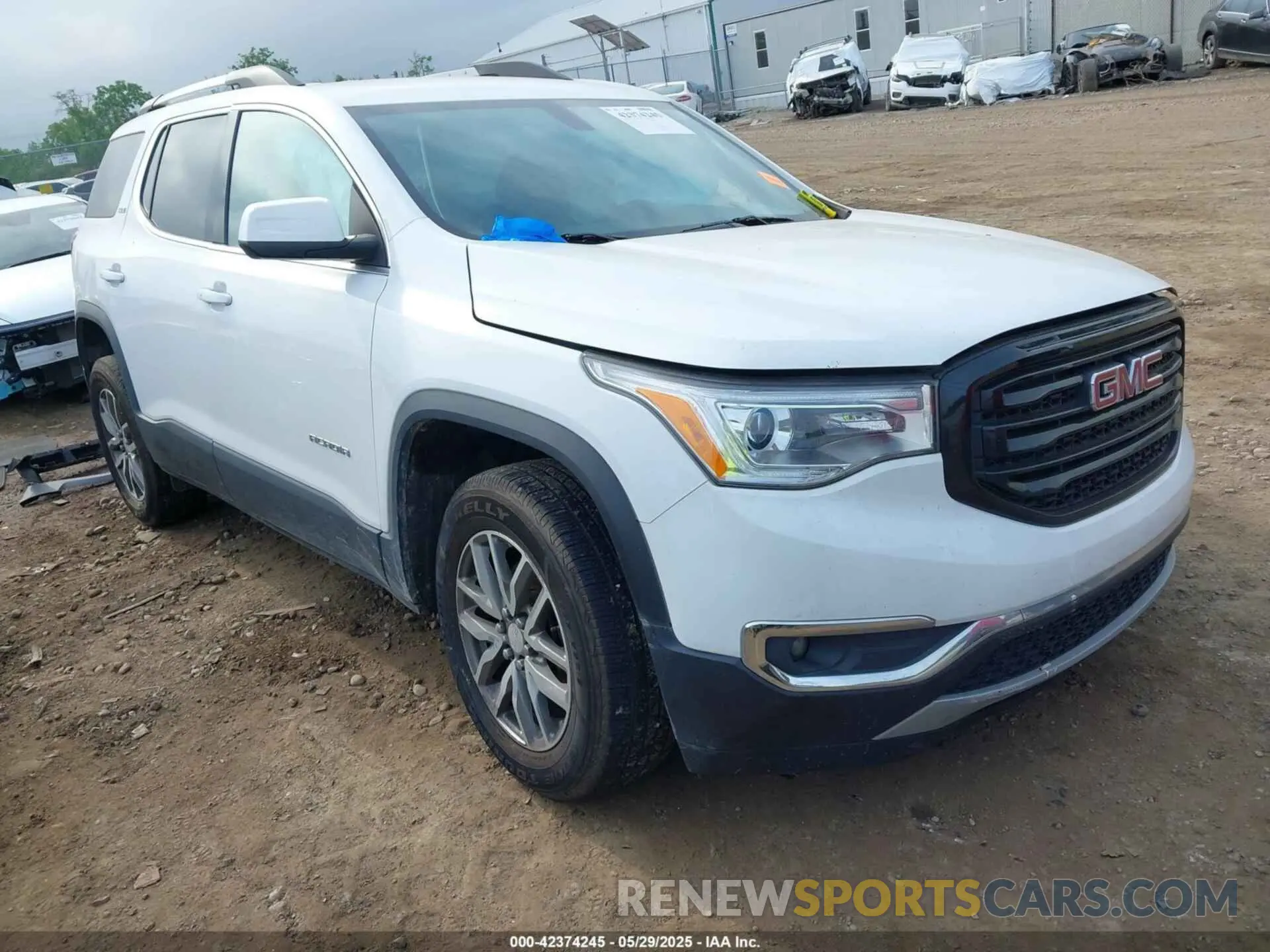 1 Photograph of a damaged car 1GKKNSLSXKZ277552 GMC ACADIA 2019