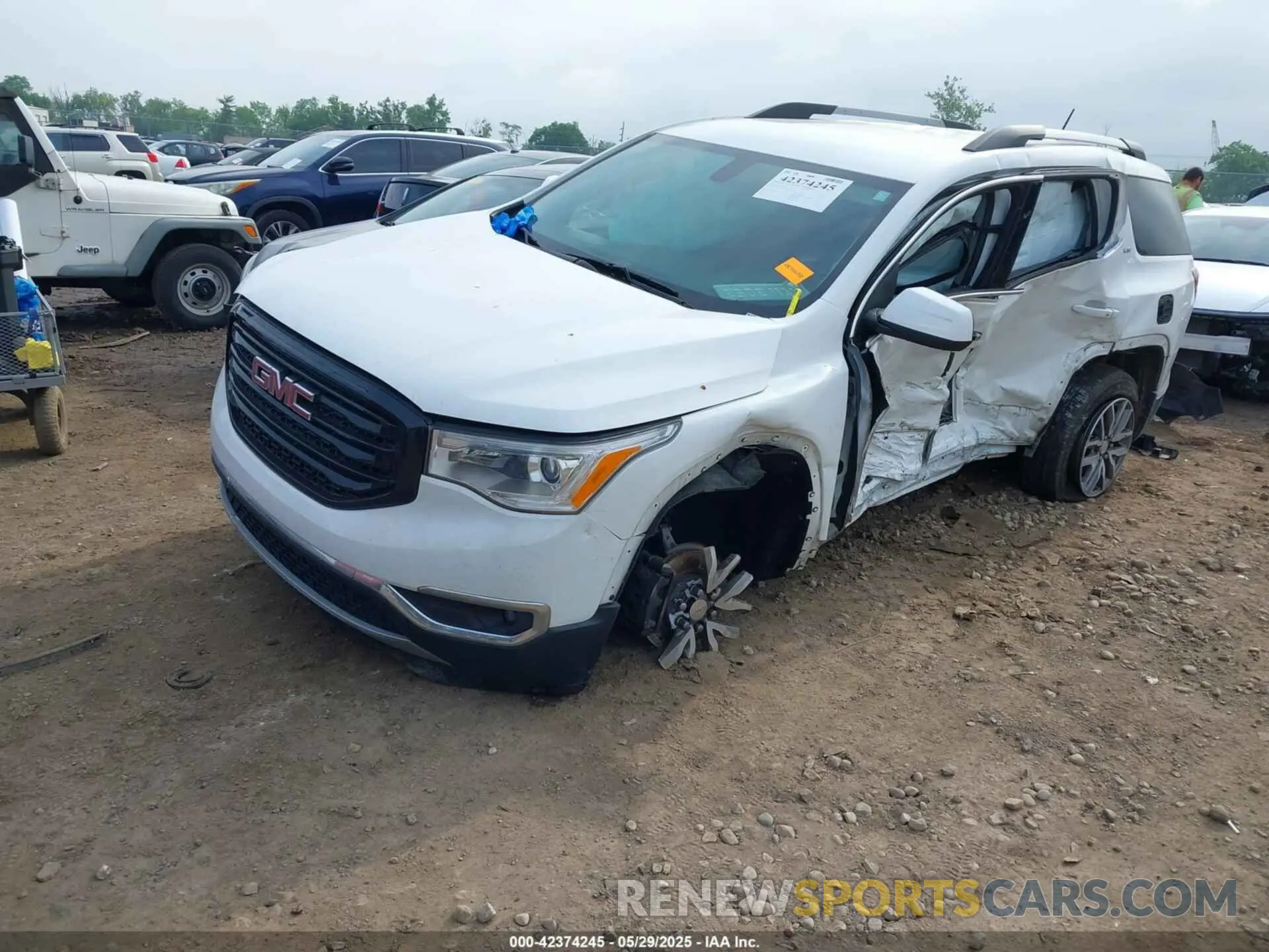 2 Photograph of a damaged car 1GKKNSLSXKZ277552 GMC ACADIA 2019