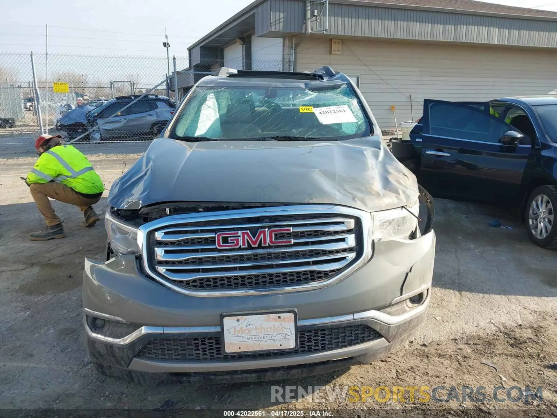 12 Photograph of a damaged car 1GKKNULS0KZ111391 GMC ACADIA 2019