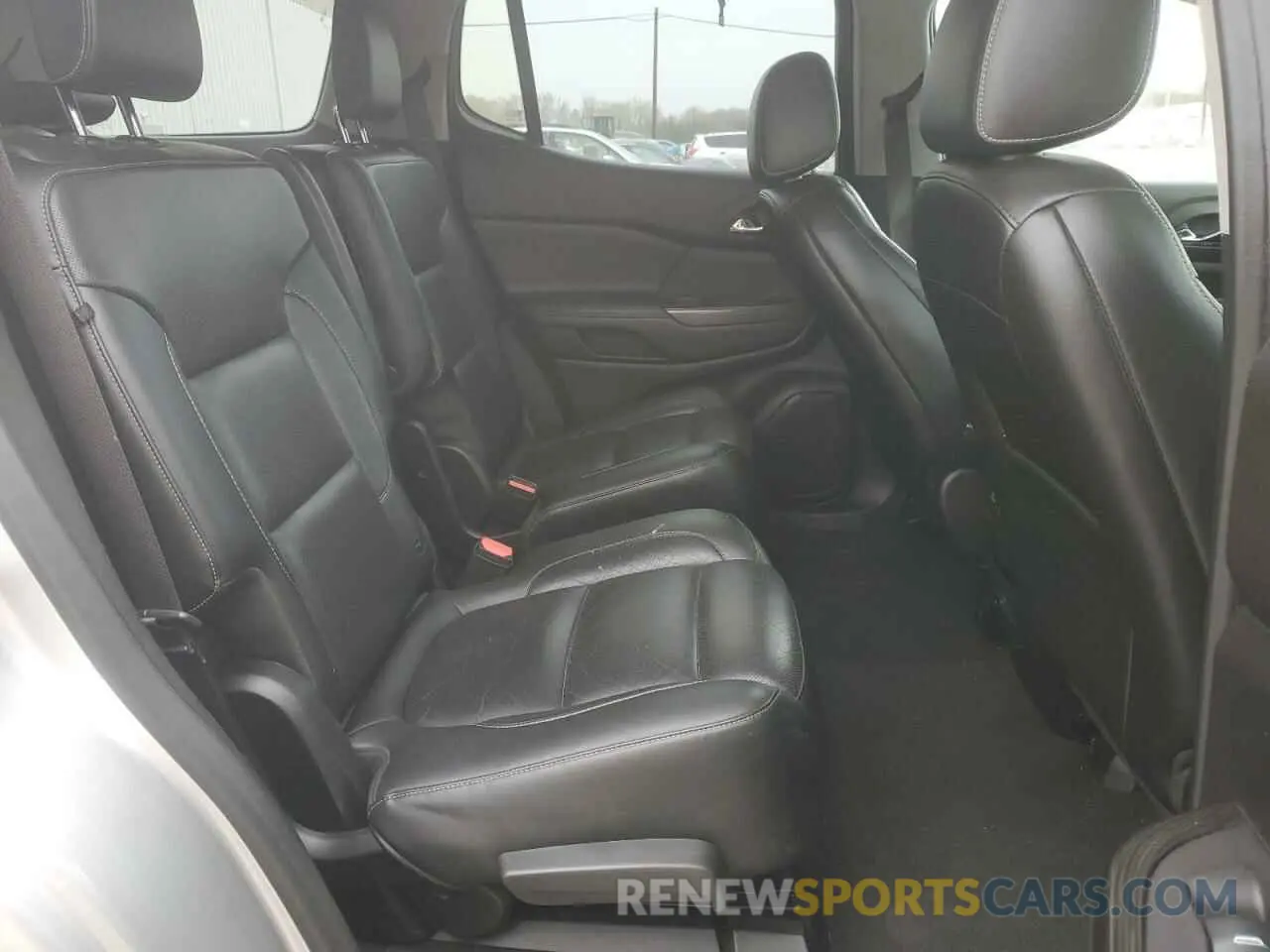 11 Photograph of a damaged car 1GKKNULS1KZ253426 GMC ACADIA 2019