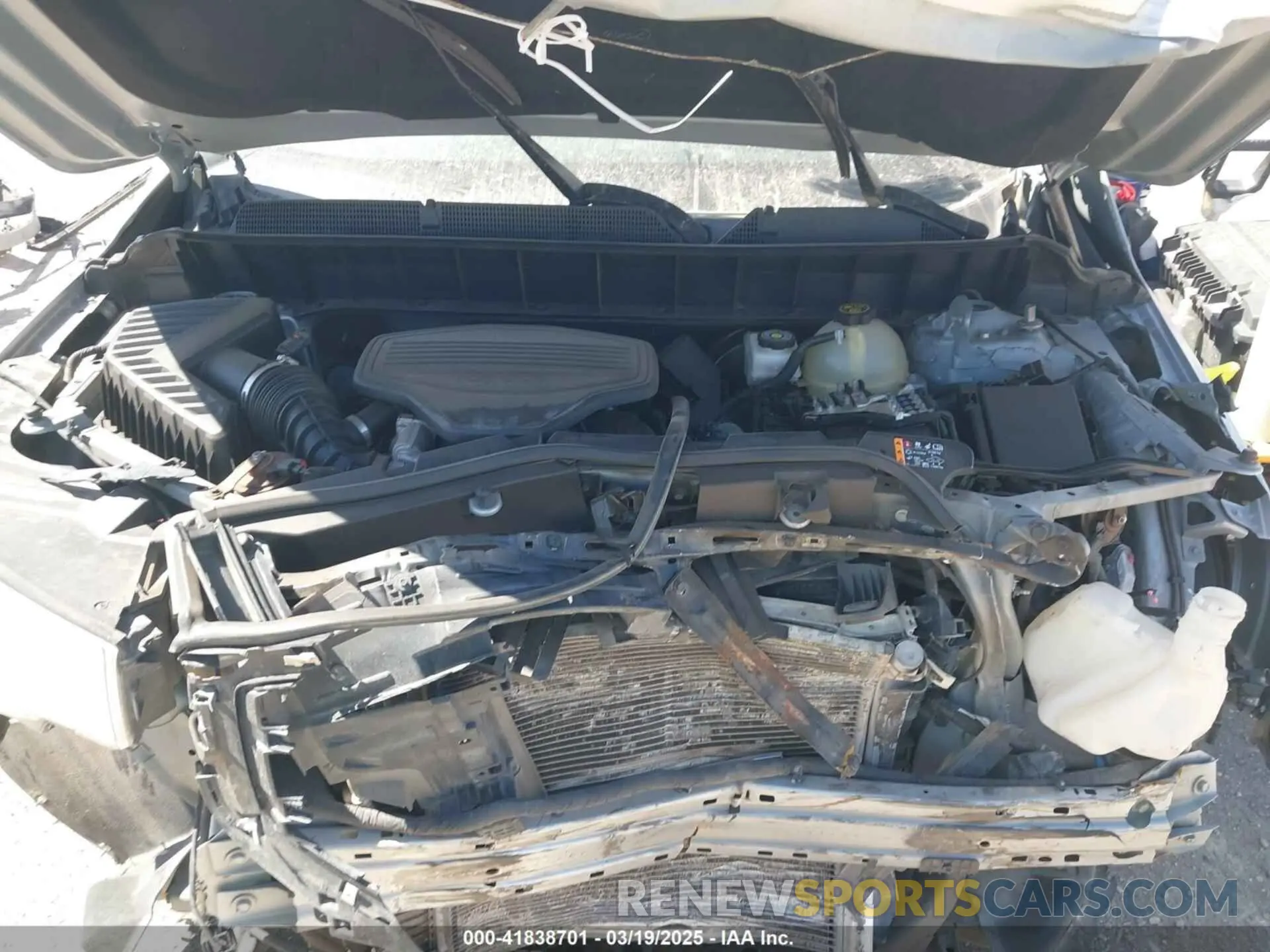 10 Photograph of a damaged car 1GKKNULS1KZ268265 GMC ACADIA 2019
