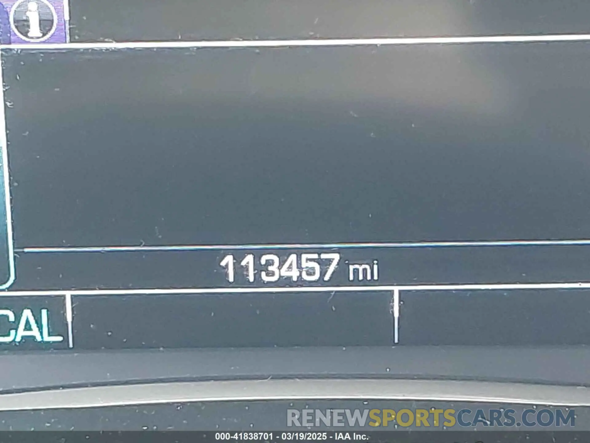 16 Photograph of a damaged car 1GKKNULS1KZ268265 GMC ACADIA 2019