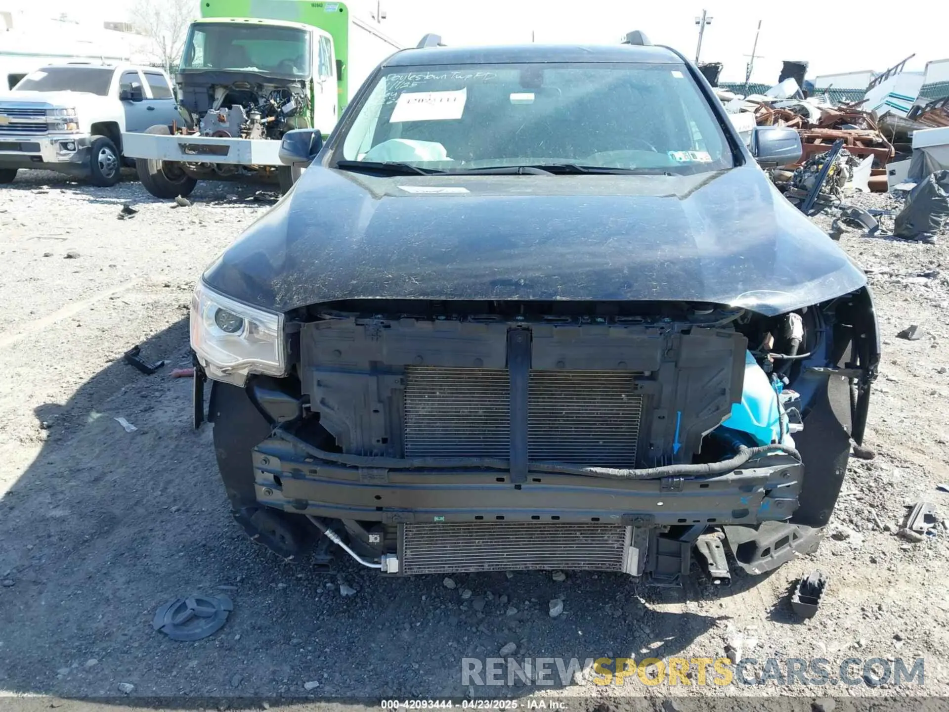 6 Photograph of a damaged car 1GKKNULS2KZ114485 GMC ACADIA 2019