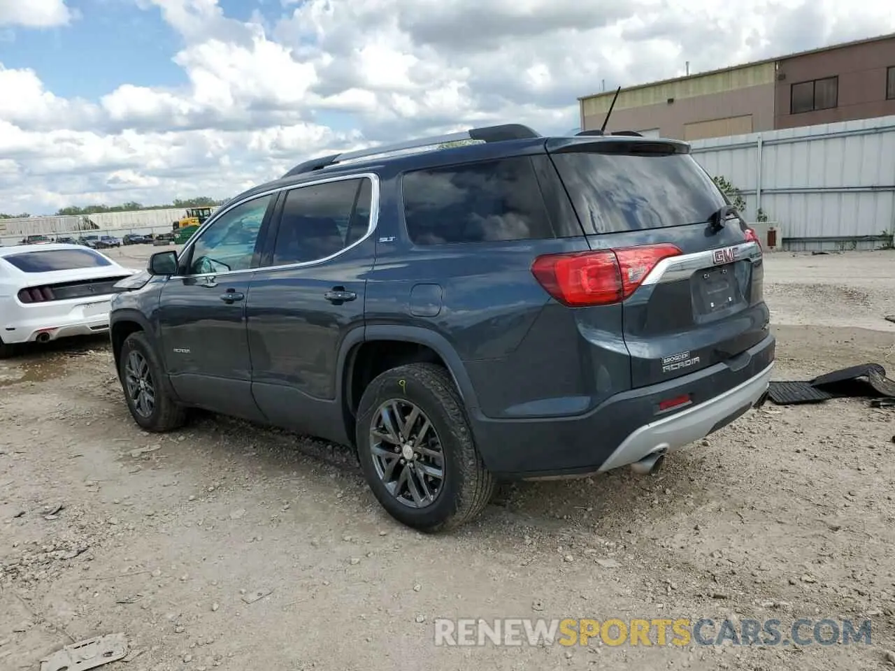2 Photograph of a damaged car 1GKKNULS2KZ133716 GMC ACADIA 2019