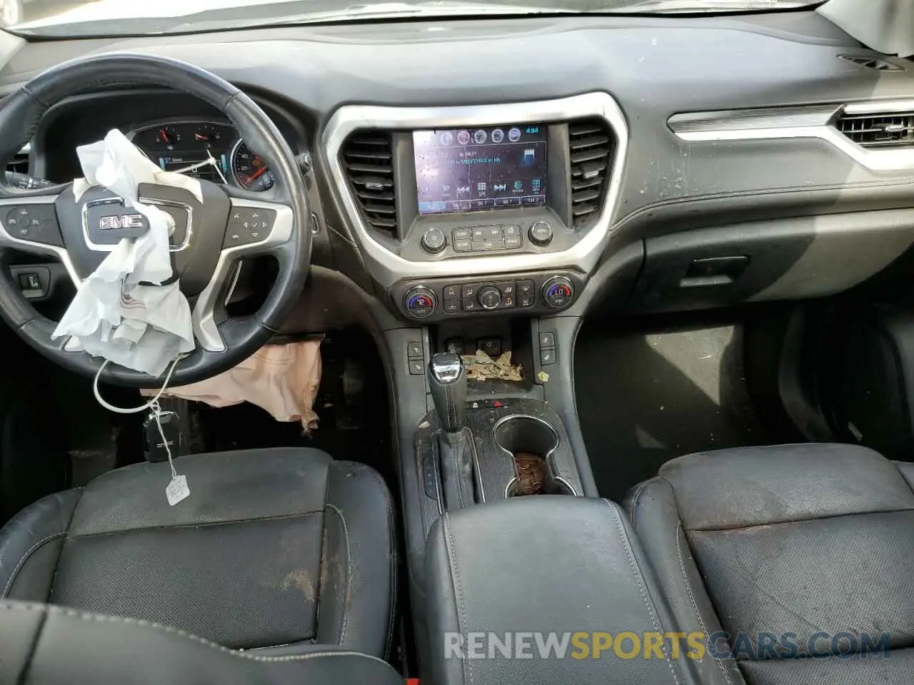 8 Photograph of a damaged car 1GKKNULS2KZ133716 GMC ACADIA 2019