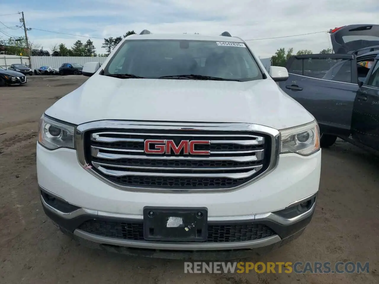 5 Photograph of a damaged car 1GKKNULS2KZ201948 GMC ACADIA 2019