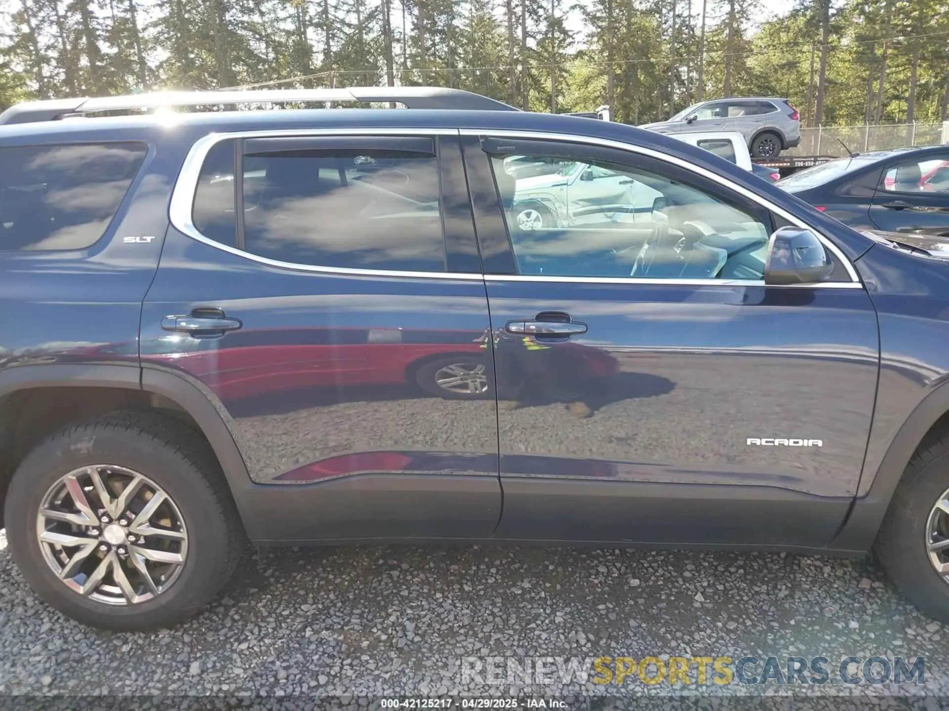 13 Photograph of a damaged car 1GKKNULS2KZ263222 GMC ACADIA 2019