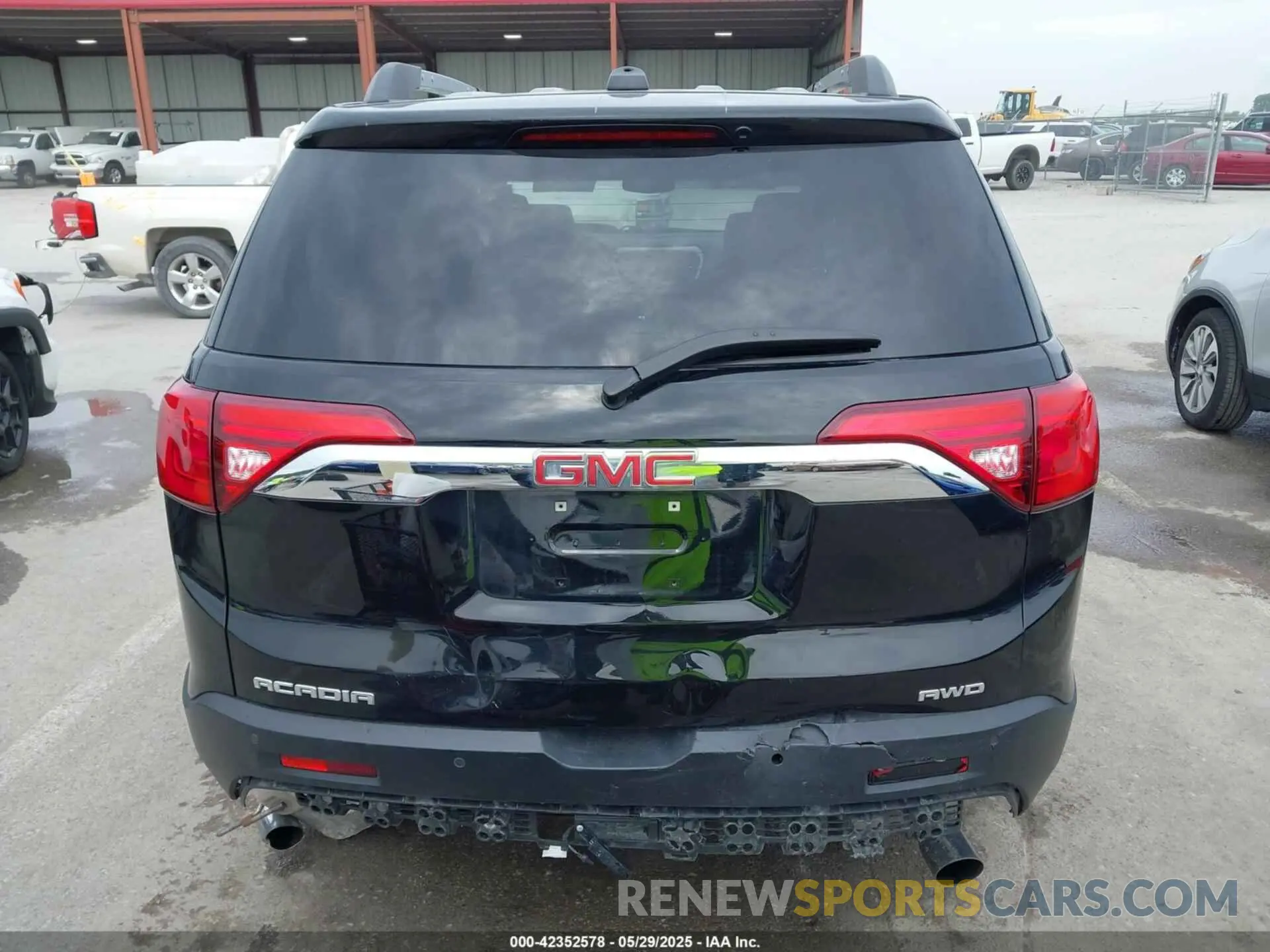 16 Photograph of a damaged car 1GKKNULS3KZ226034 GMC ACADIA 2019