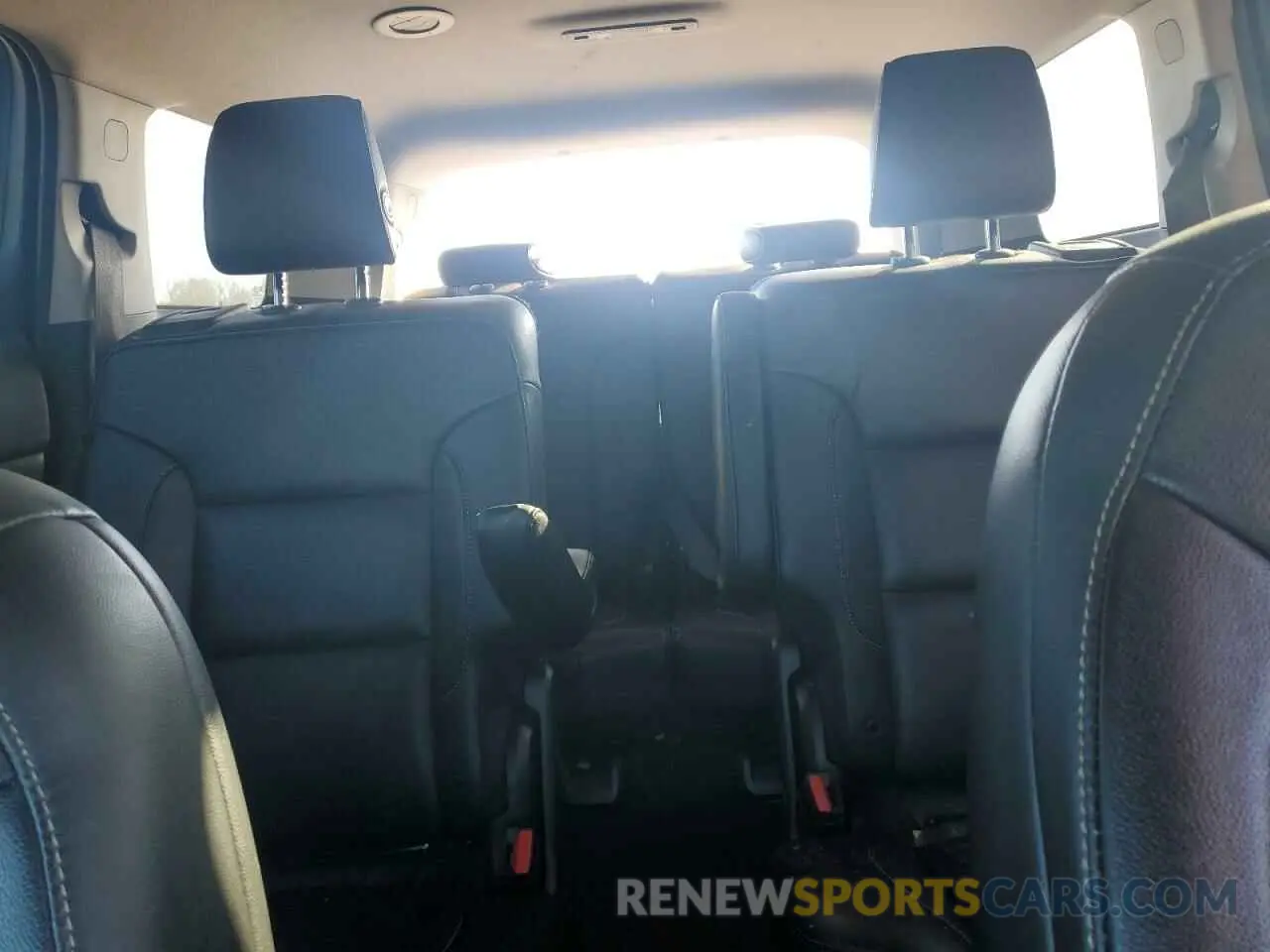 10 Photograph of a damaged car 1GKKNULS3KZ263472 GMC ACADIA 2019
