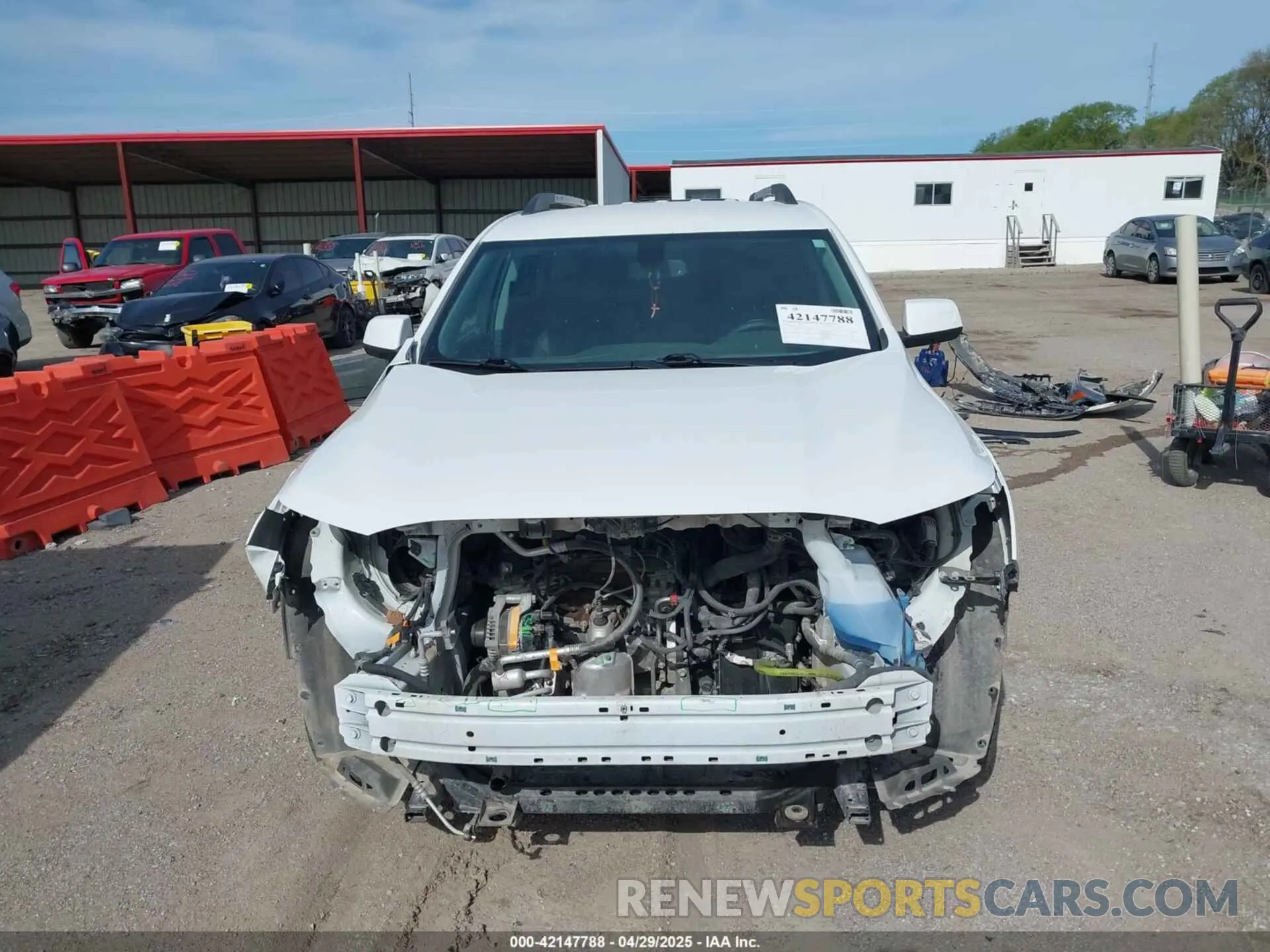 13 Photograph of a damaged car 1GKKNULS5KZ236581 GMC ACADIA 2019