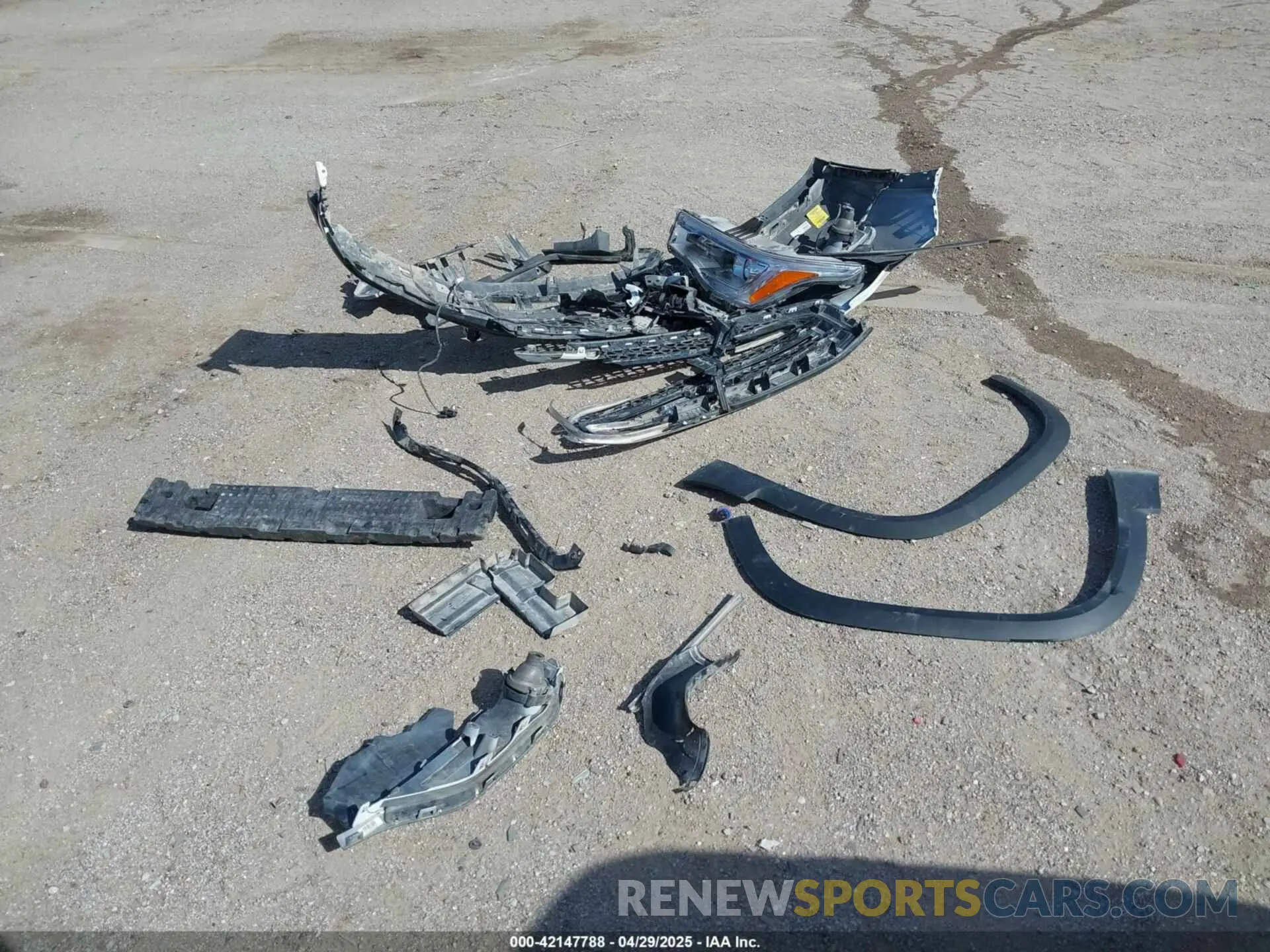 19 Photograph of a damaged car 1GKKNULS5KZ236581 GMC ACADIA 2019