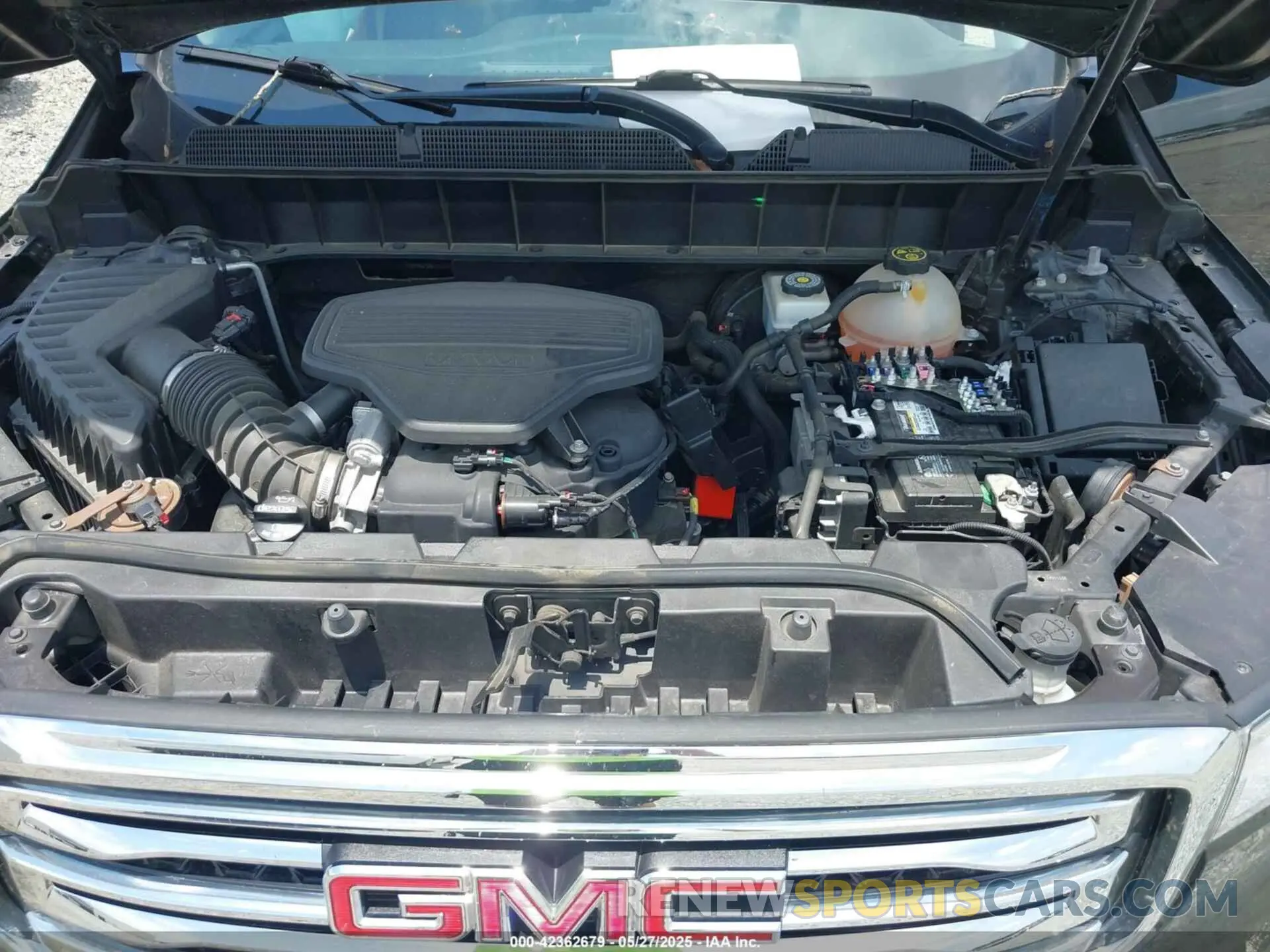10 Photograph of a damaged car 1GKKNULS6KZ113405 GMC ACADIA 2019