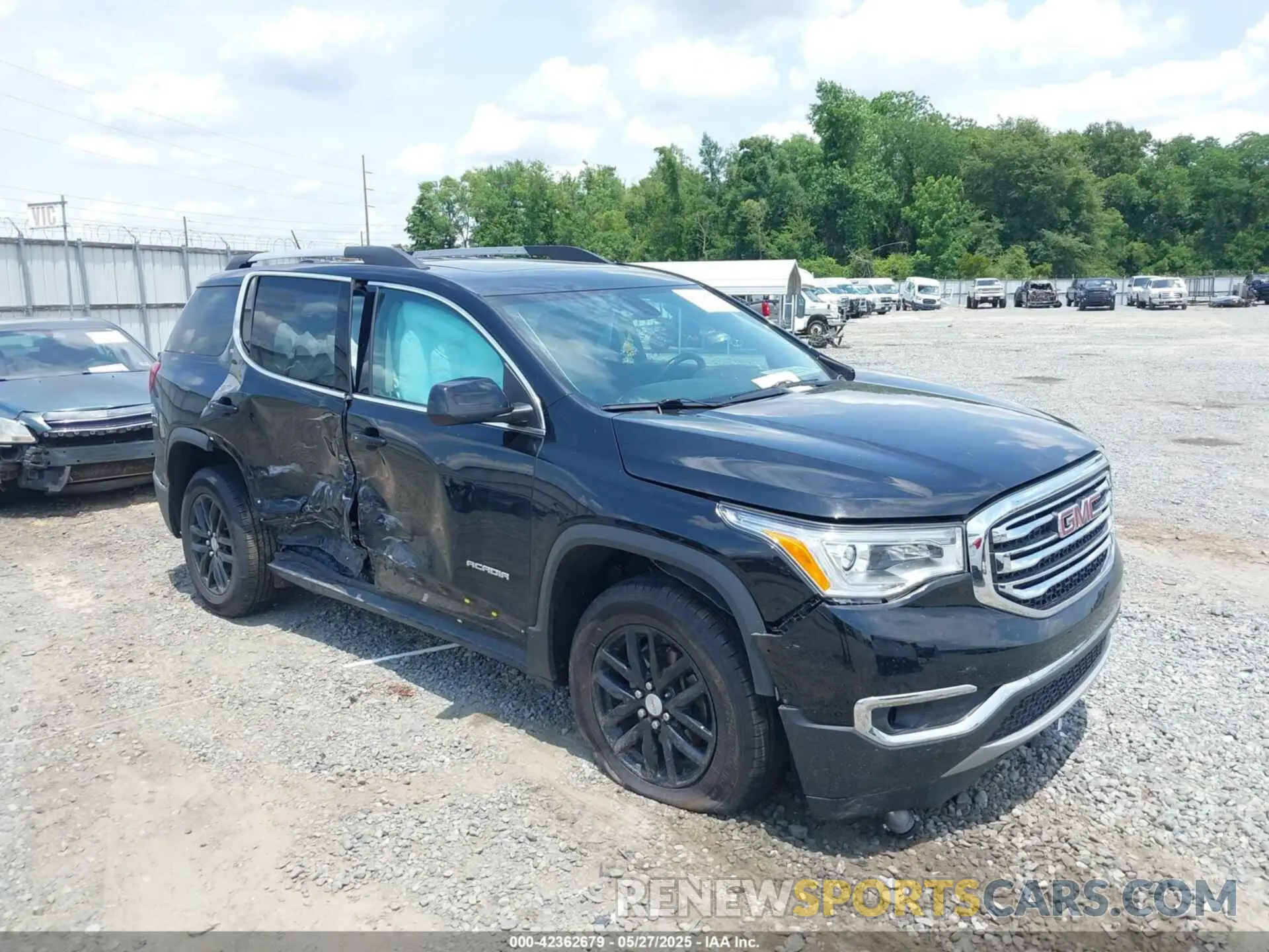 6 Photograph of a damaged car 1GKKNULS6KZ113405 GMC ACADIA 2019