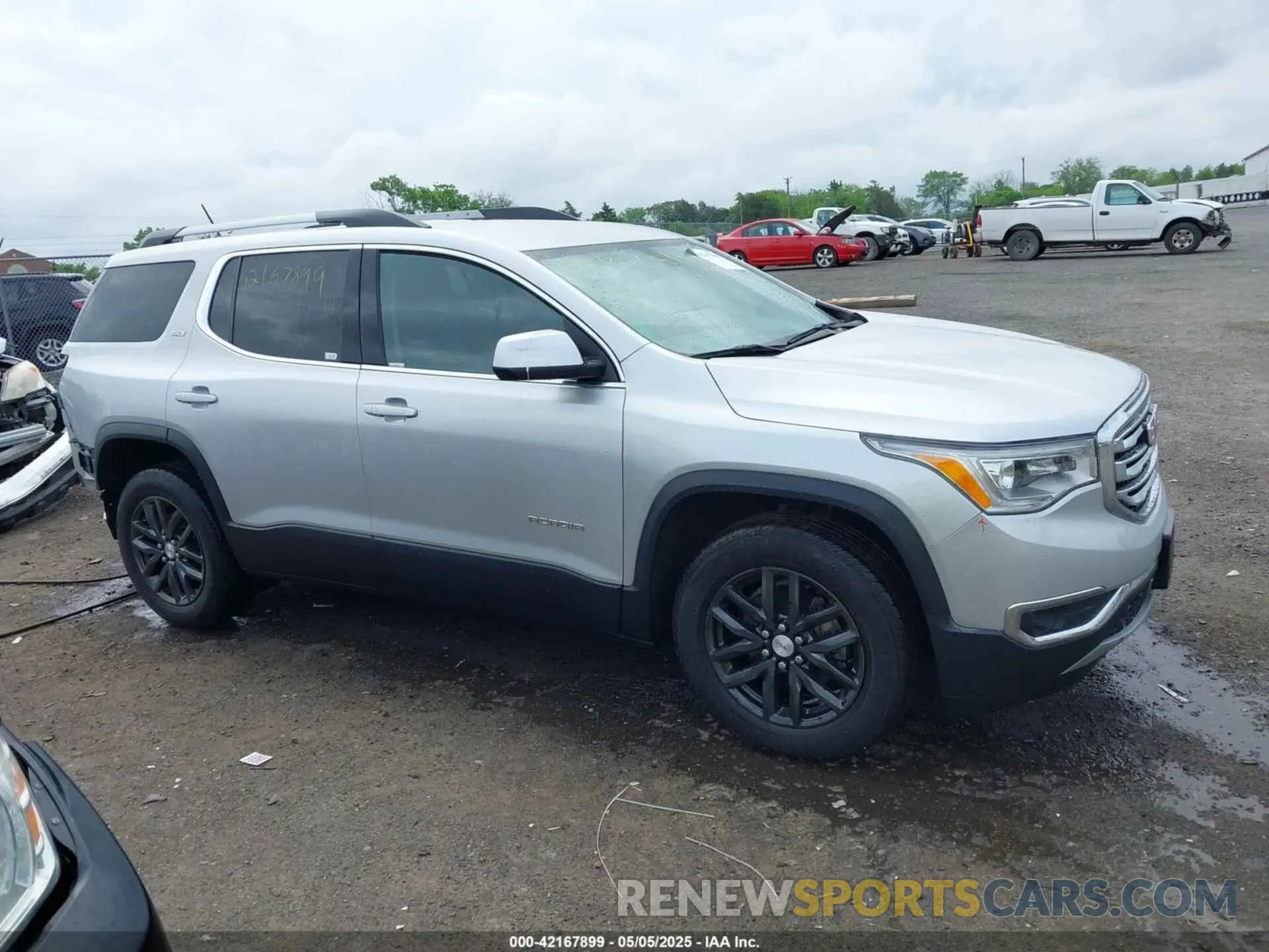 13 Photograph of a damaged car 1GKKNULS6KZ171434 GMC ACADIA 2019