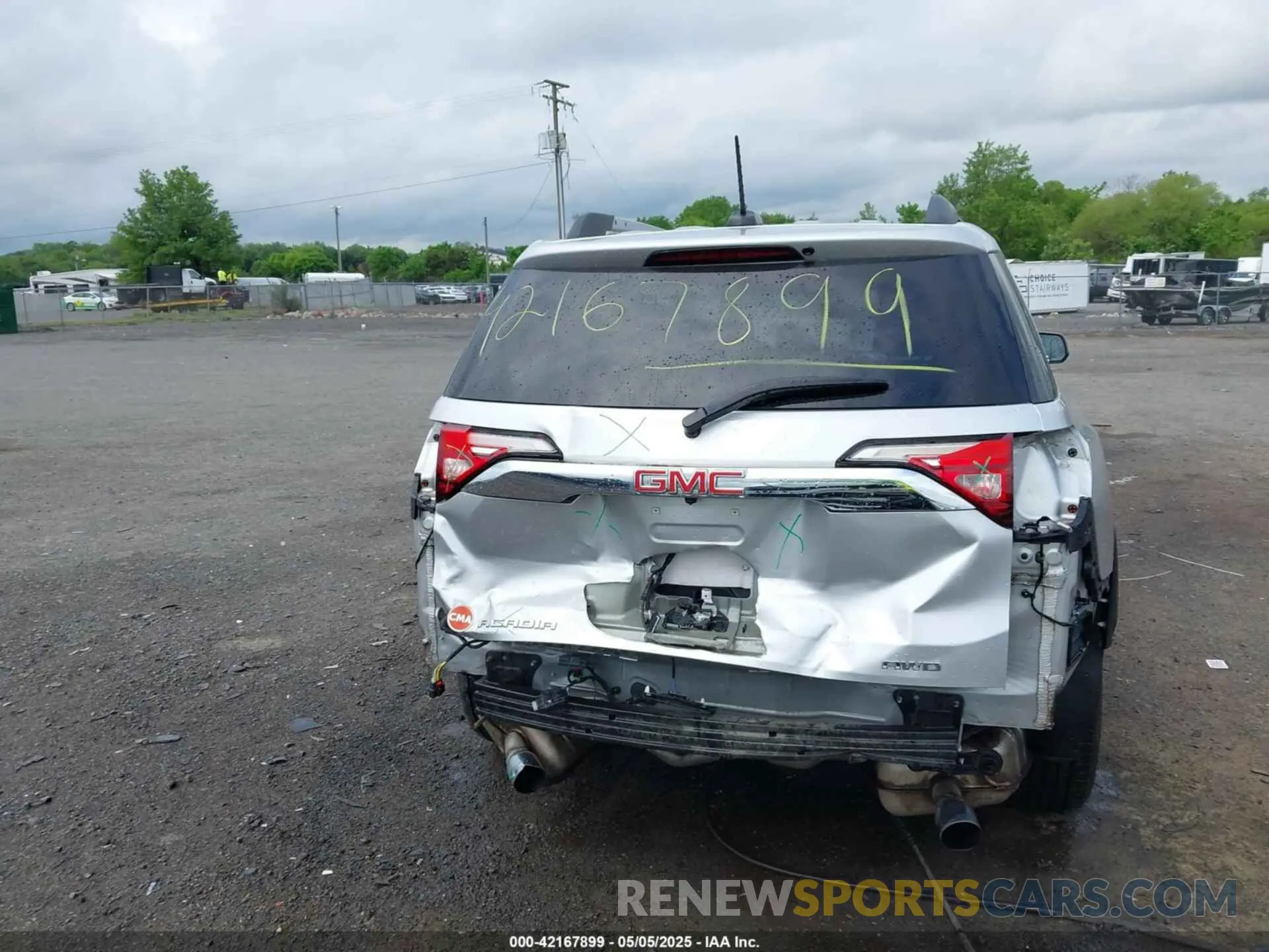 16 Photograph of a damaged car 1GKKNULS6KZ171434 GMC ACADIA 2019