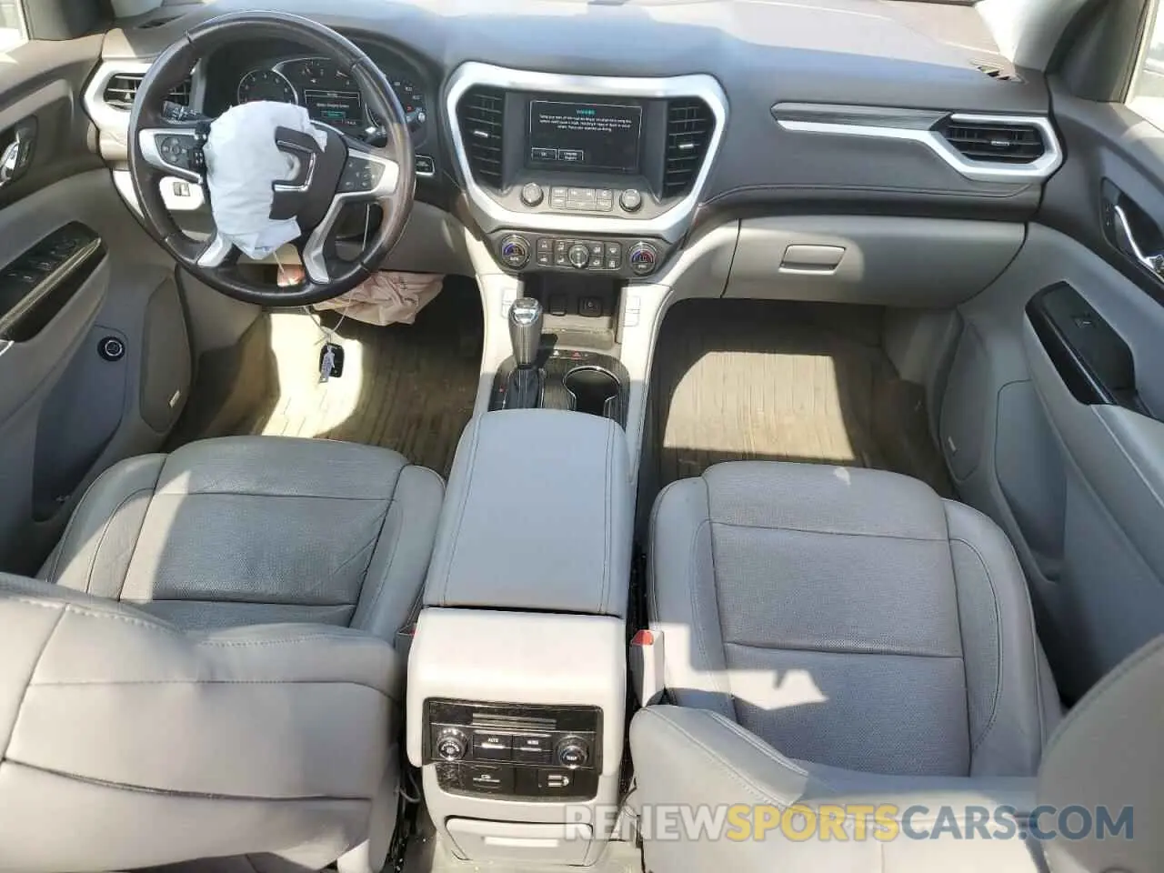 8 Photograph of a damaged car 1GKKNULS7KZ130665 GMC ACADIA 2019