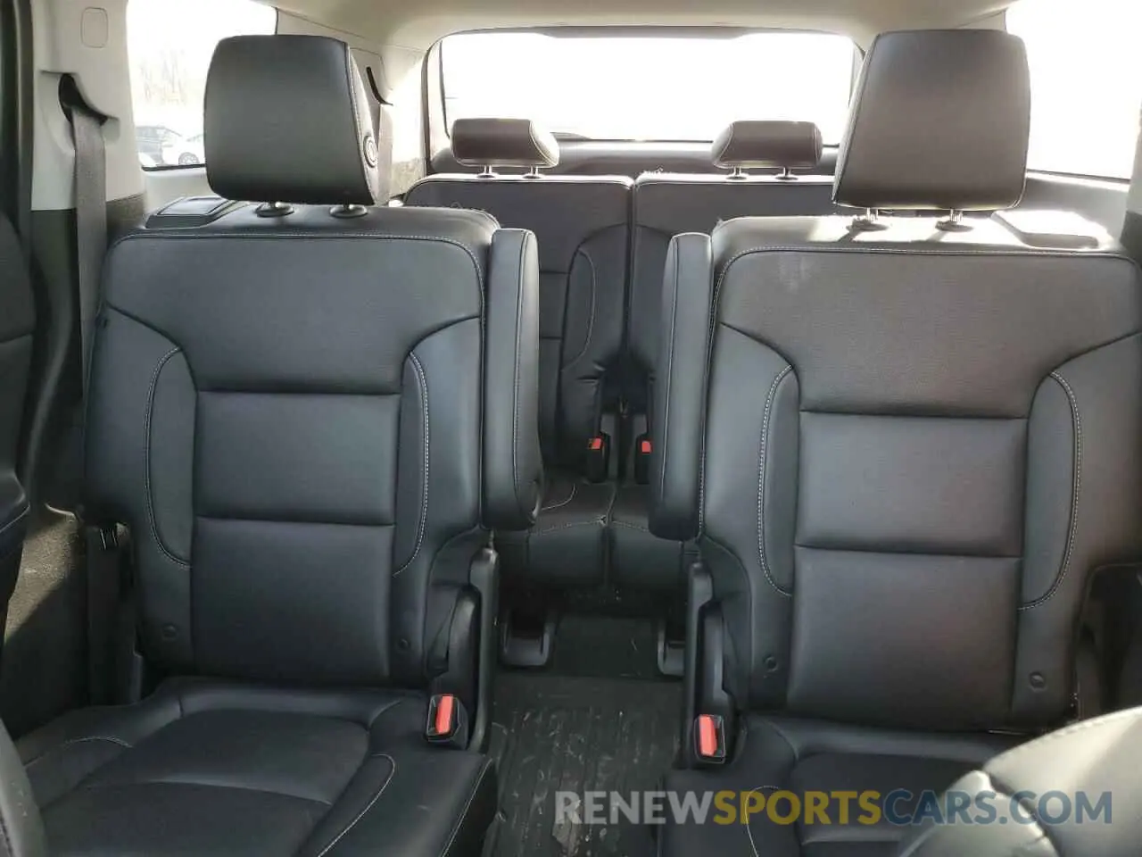10 Photograph of a damaged car 1GKKNULS7KZ192941 GMC ACADIA 2019