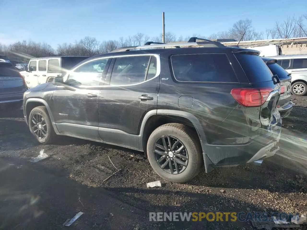 2 Photograph of a damaged car 1GKKNULS8KZ110649 GMC ACADIA 2019