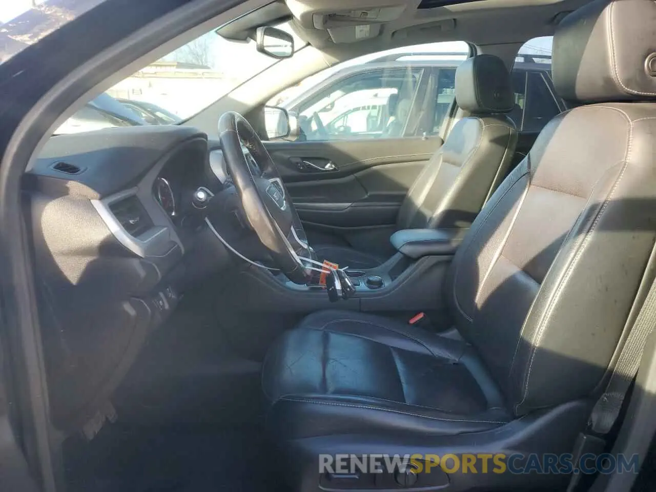 7 Photograph of a damaged car 1GKKNULS8KZ110649 GMC ACADIA 2019