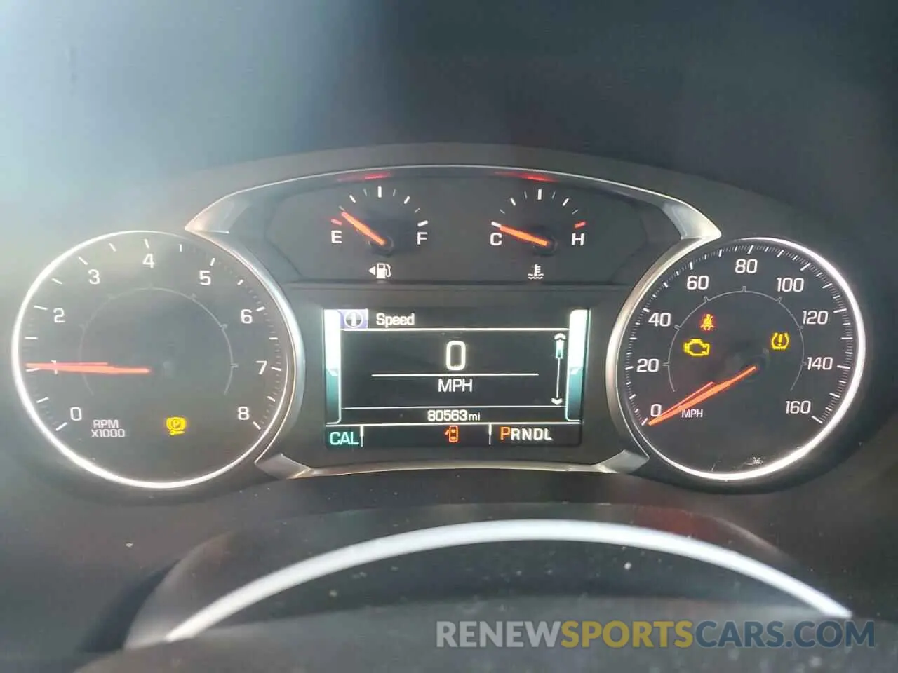 9 Photograph of a damaged car 1GKKNULS8KZ110649 GMC ACADIA 2019