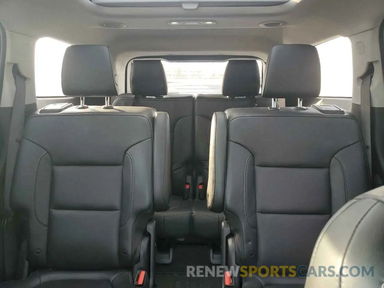 10 Photograph of a damaged car 1GKKNULS8KZ254055 GMC ACADIA 2019