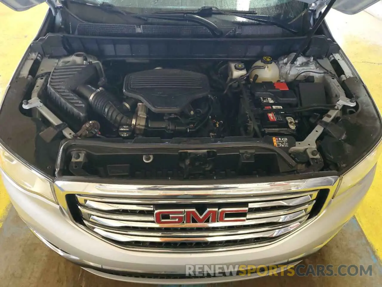 12 Photograph of a damaged car 1GKKNULS8KZ283264 GMC ACADIA 2019