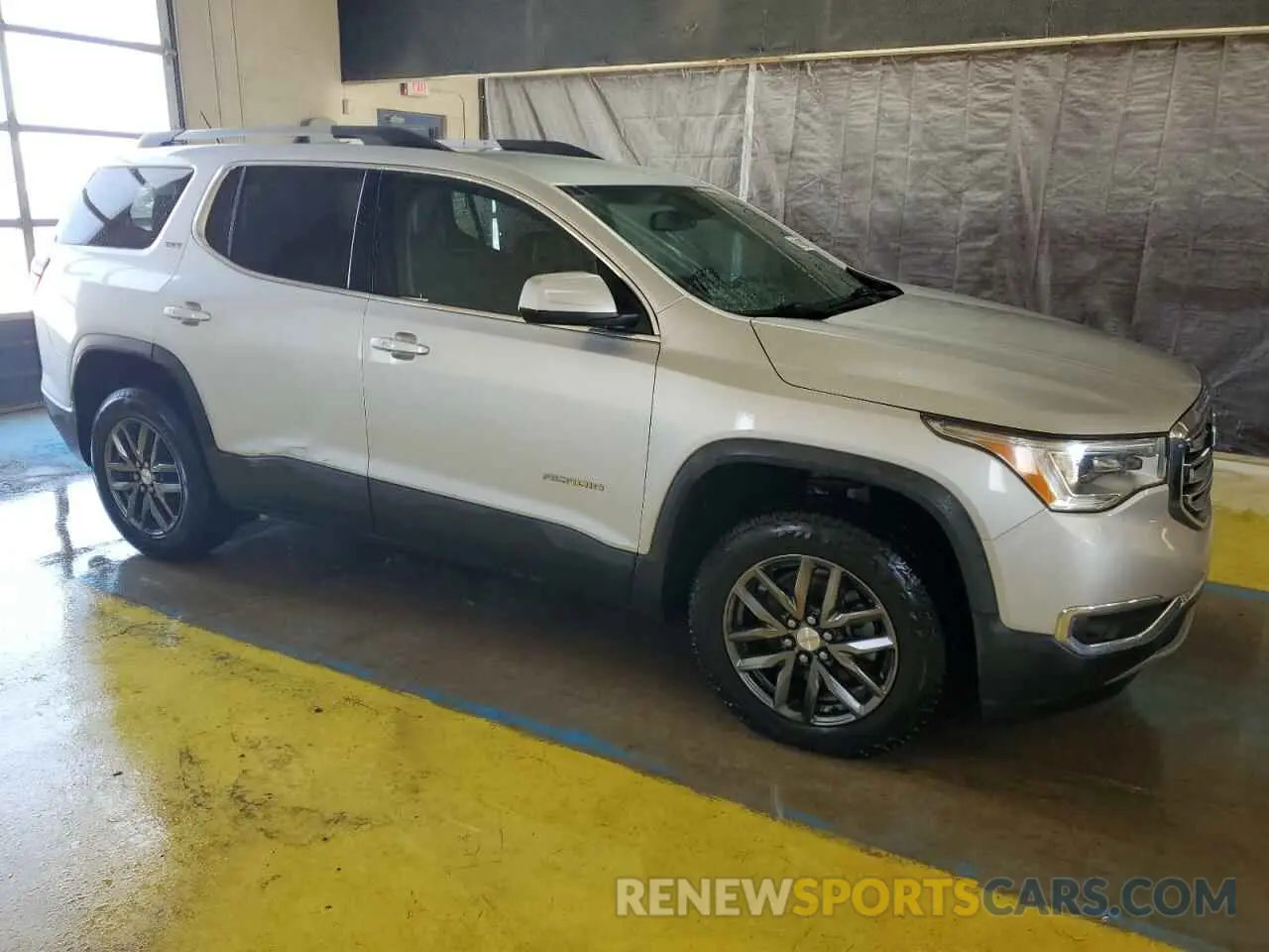 4 Photograph of a damaged car 1GKKNULS8KZ283264 GMC ACADIA 2019
