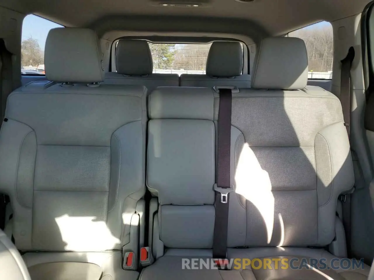 10 Photograph of a damaged car 1GKKNULS9KZ176823 GMC ACADIA 2019