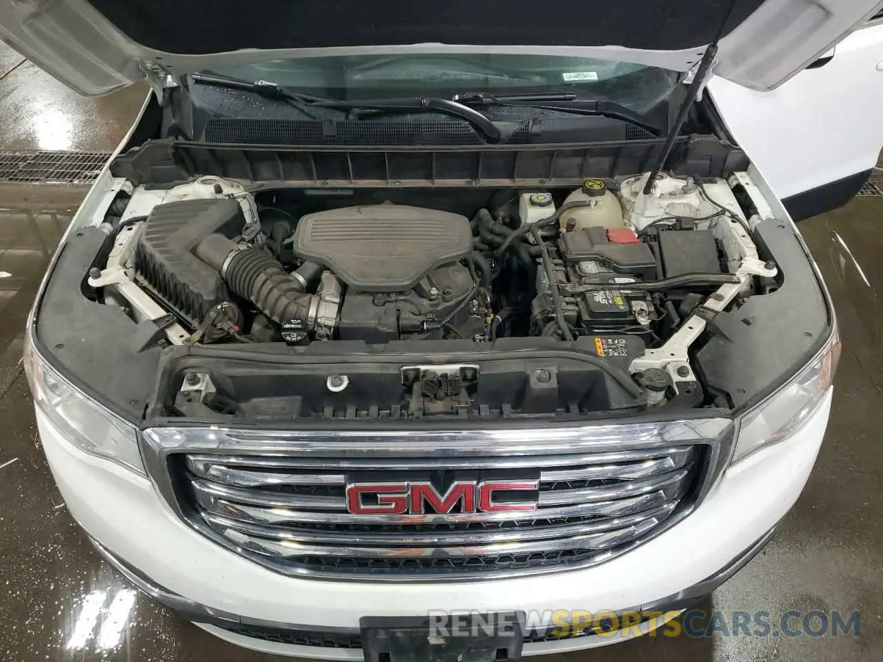 12 Photograph of a damaged car 1GKKNULS9KZ235370 GMC ACADIA 2019