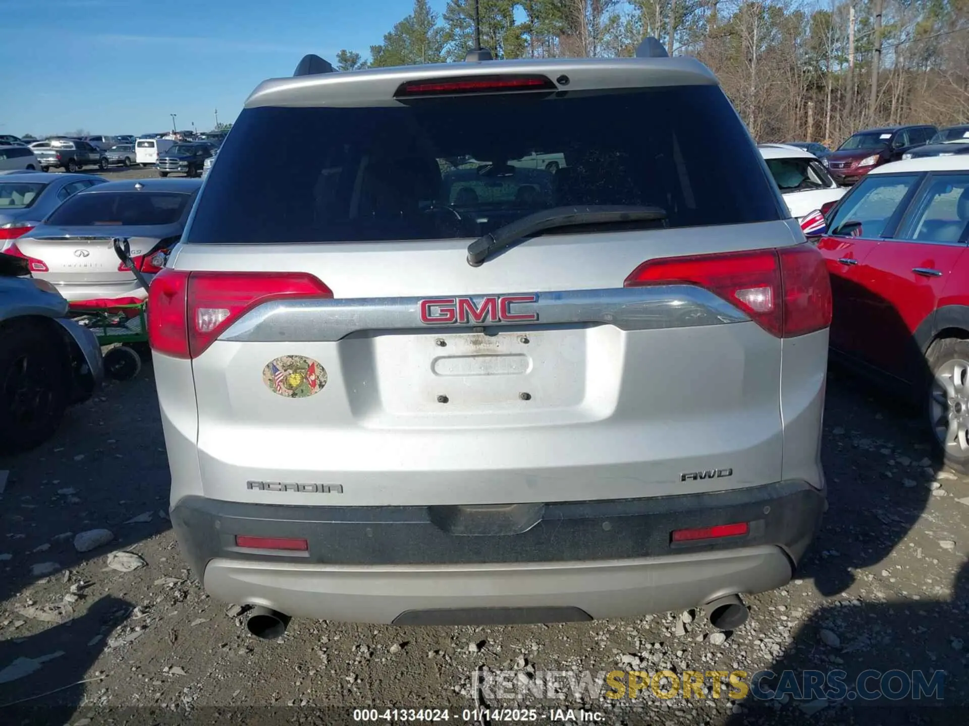 15 Photograph of a damaged car 1GKKNULS9KZ269941 GMC ACADIA 2019