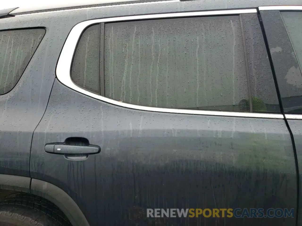10 Photograph of a damaged car 1GKKNULSXKZ130692 GMC ACADIA 2019