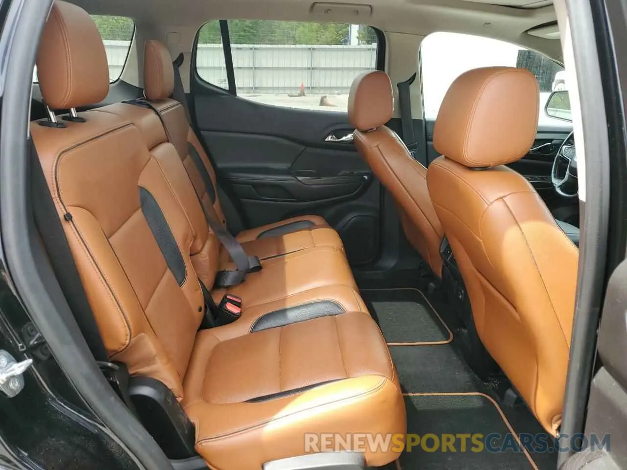 11 Photograph of a damaged car 1GKKNVLS3KZ238352 GMC ACADIA 2019