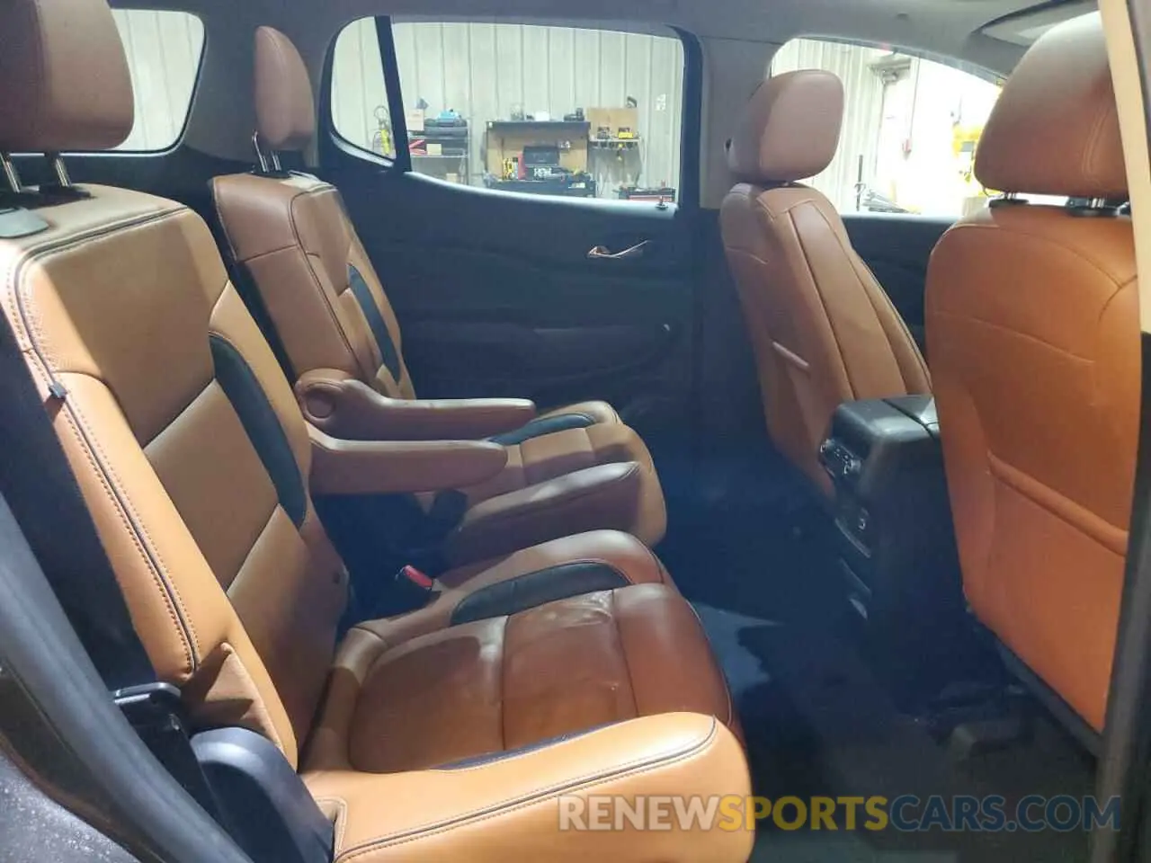 11 Photograph of a damaged car 1GKKNVLS8KZ134102 GMC ACADIA 2019