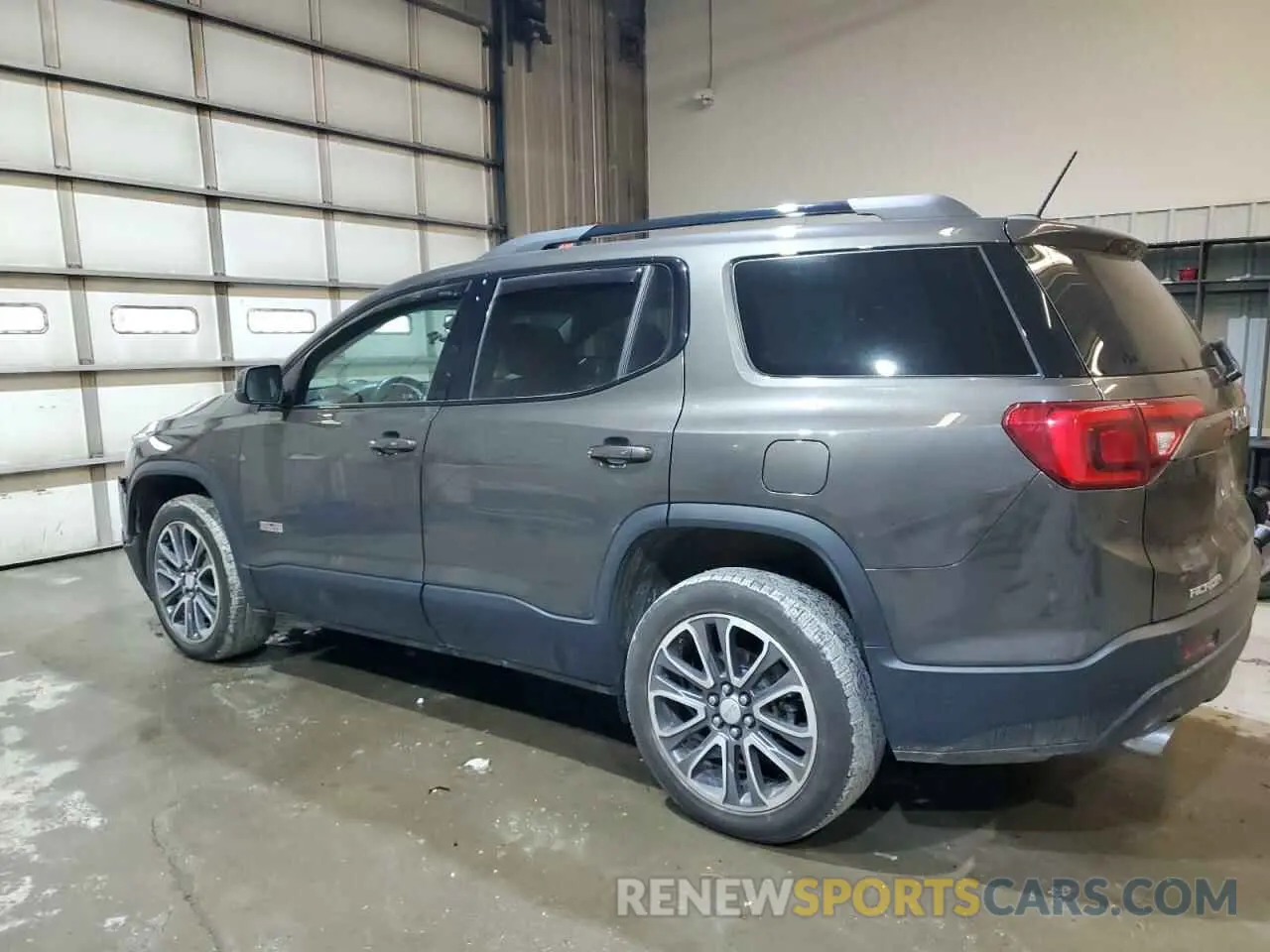 2 Photograph of a damaged car 1GKKNVLS8KZ134102 GMC ACADIA 2019